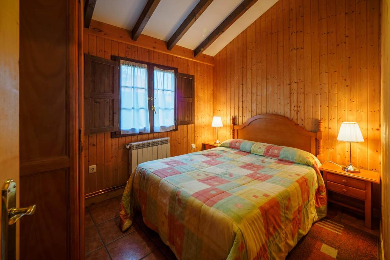One-Bedroom Cottage - Double or Twin Beds - Photo 2