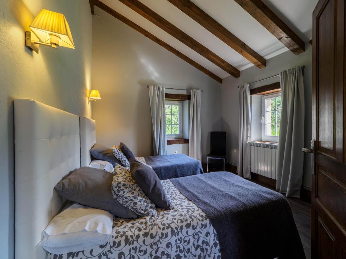Two-Bedroom Cottage - Photo 5