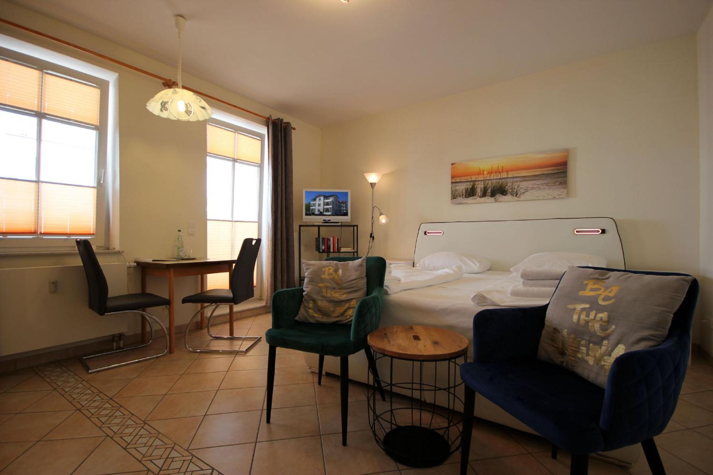 Apartment photo 2