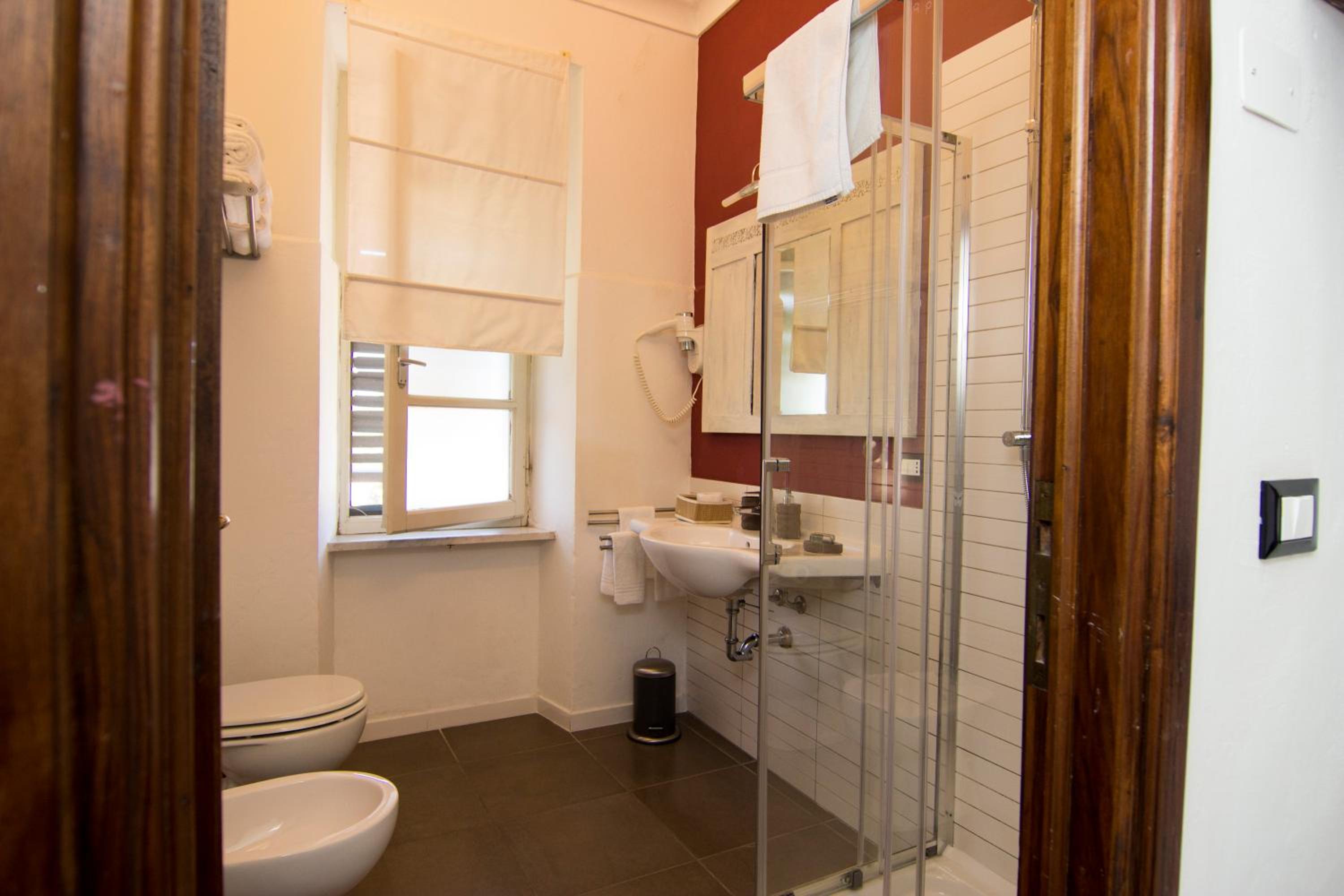 Classic Quadruple Room photo 3