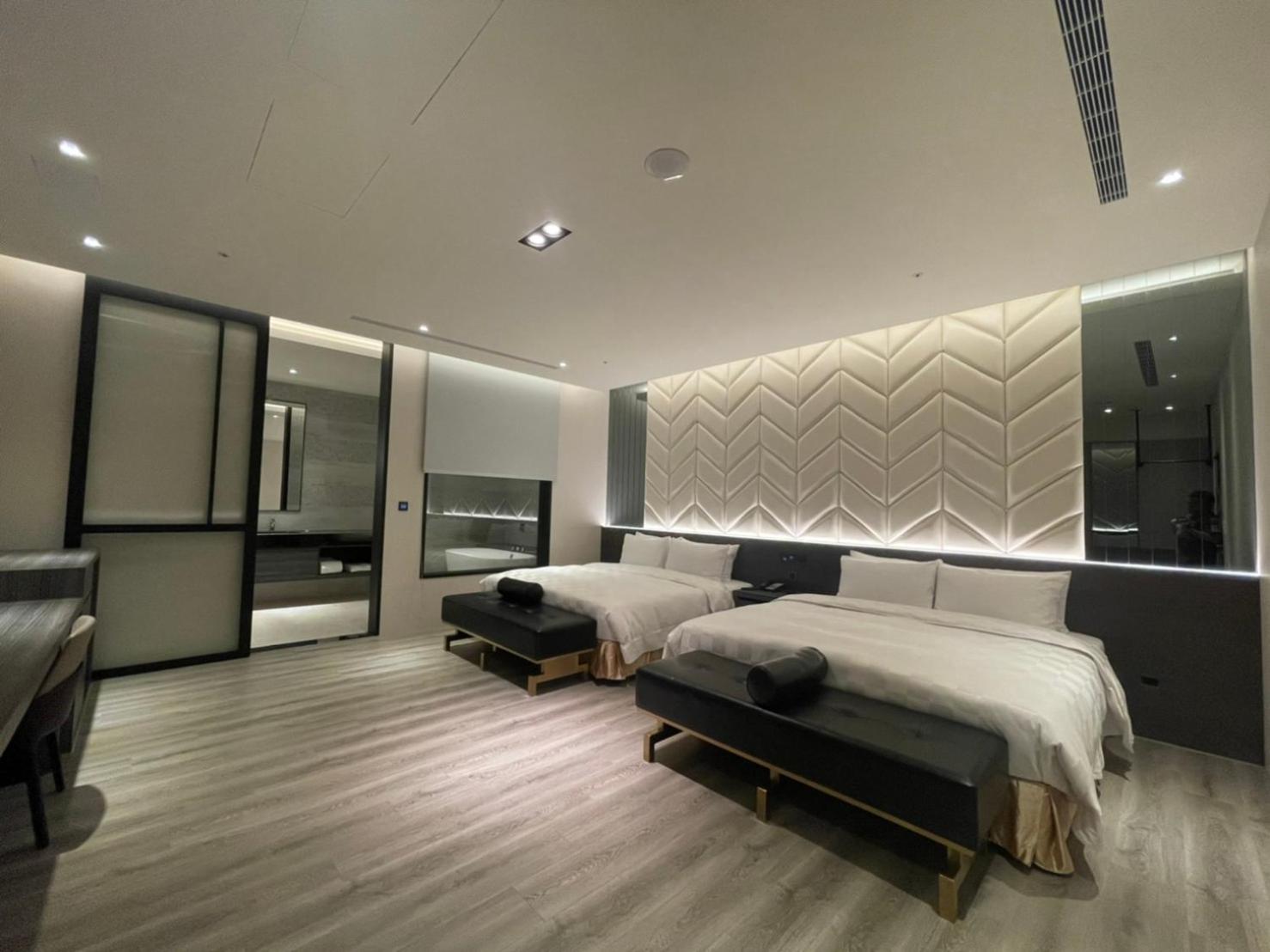 Standard Quadruple Room - Photo 3