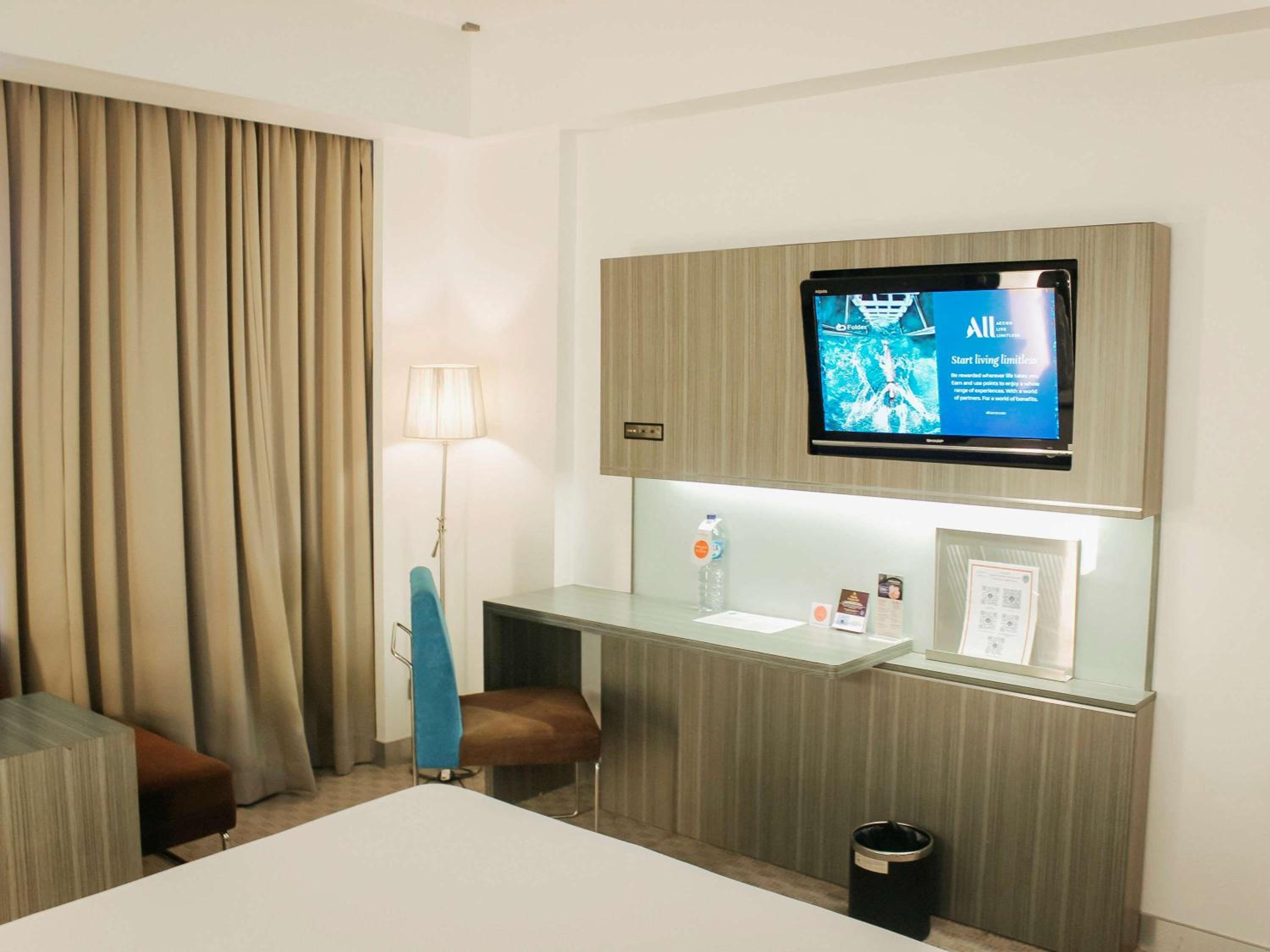 Standard Double Room - Photo 9