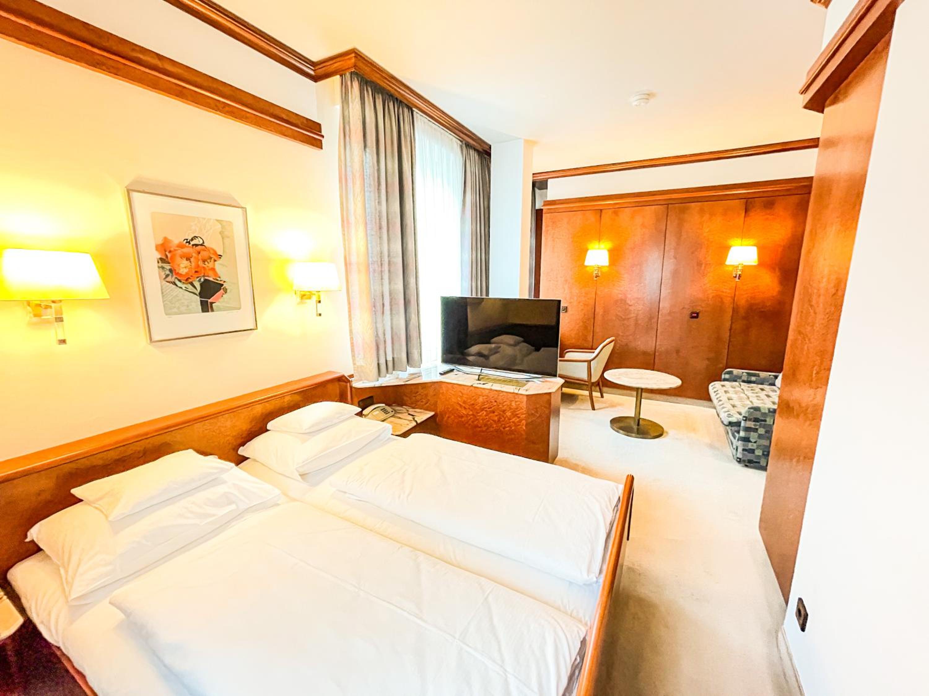 Economy Double Room - Photo 3