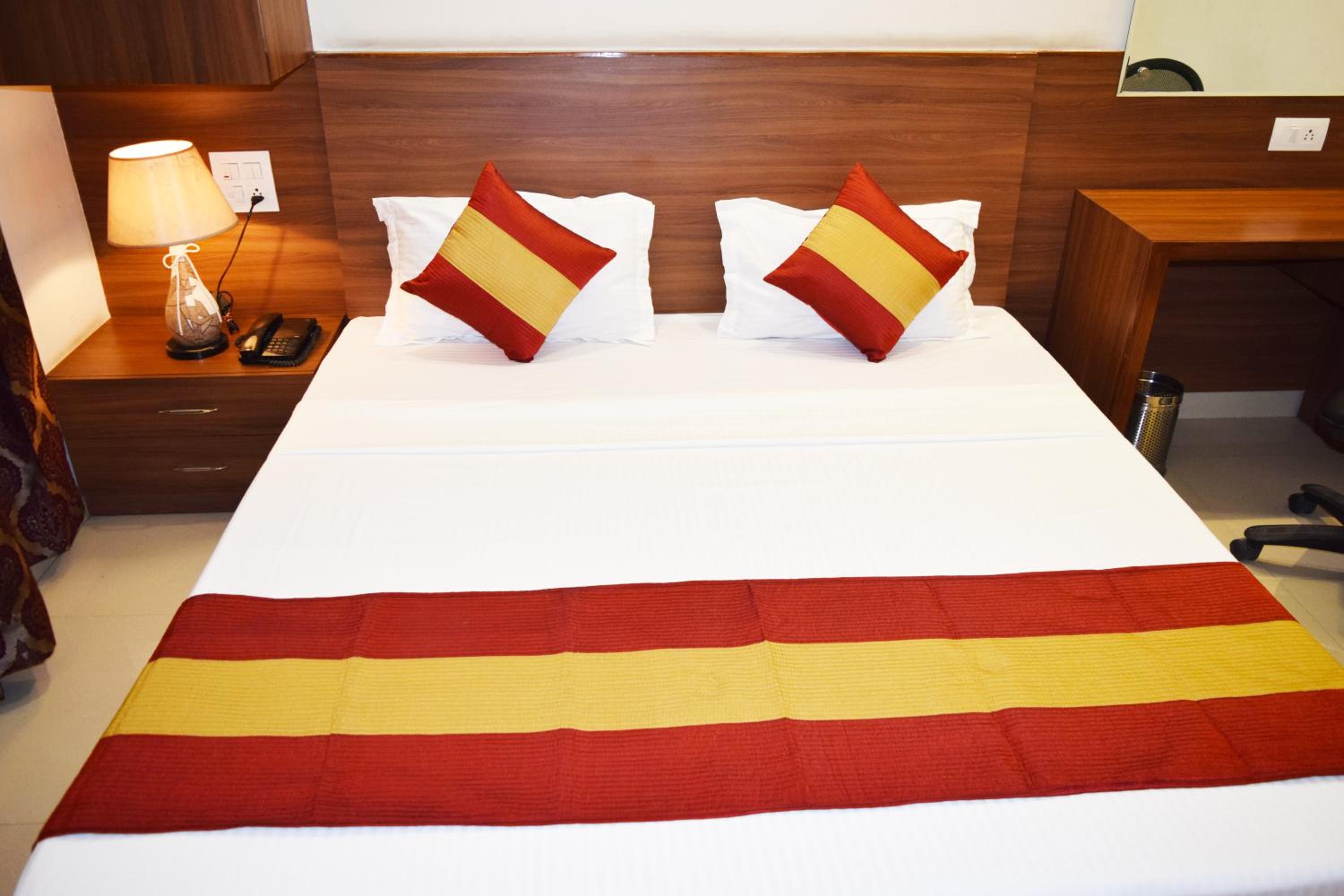 Deluxe Double Room photo 3