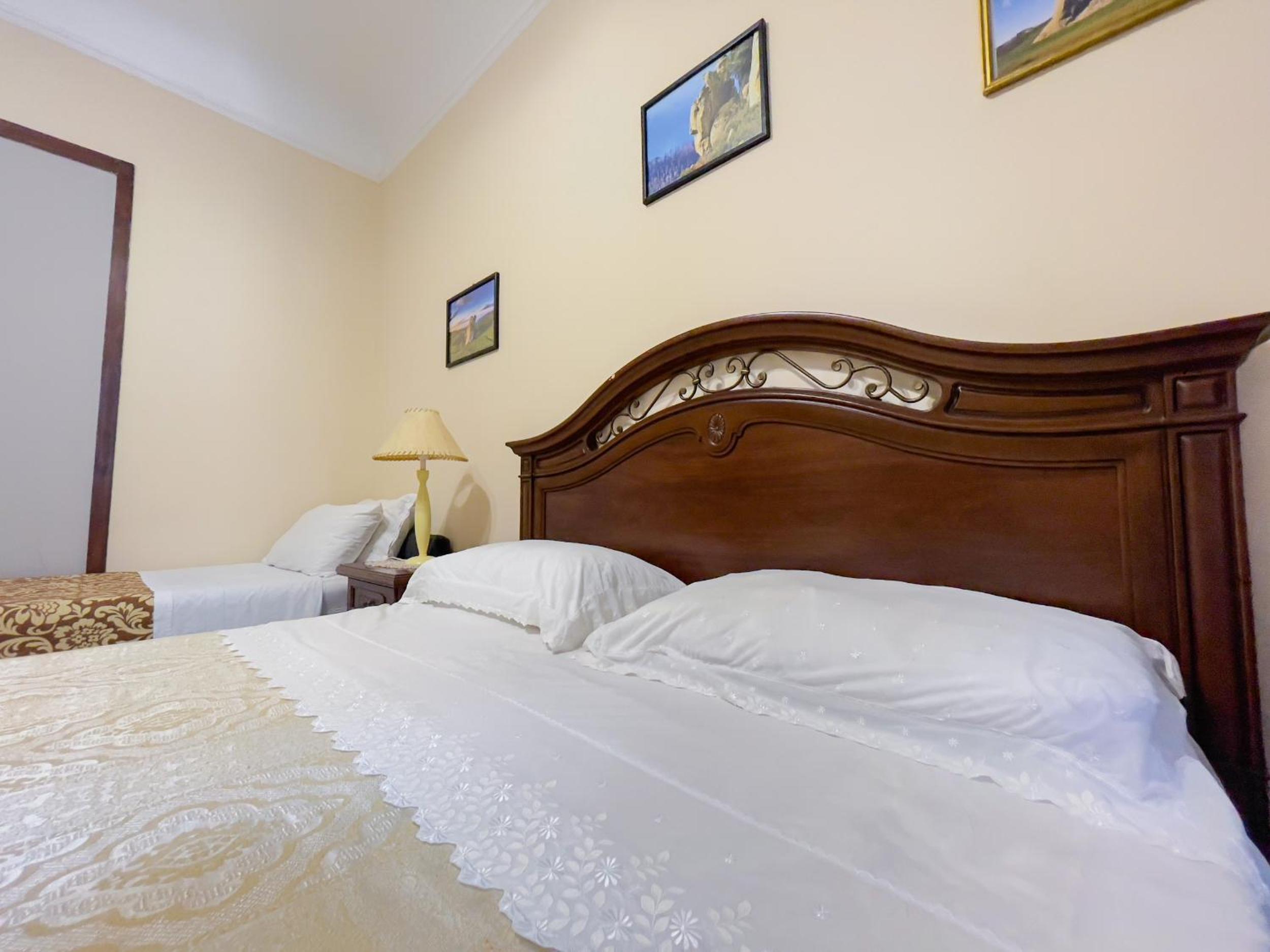Deluxe Double Room with Extra Bed - Photo 7