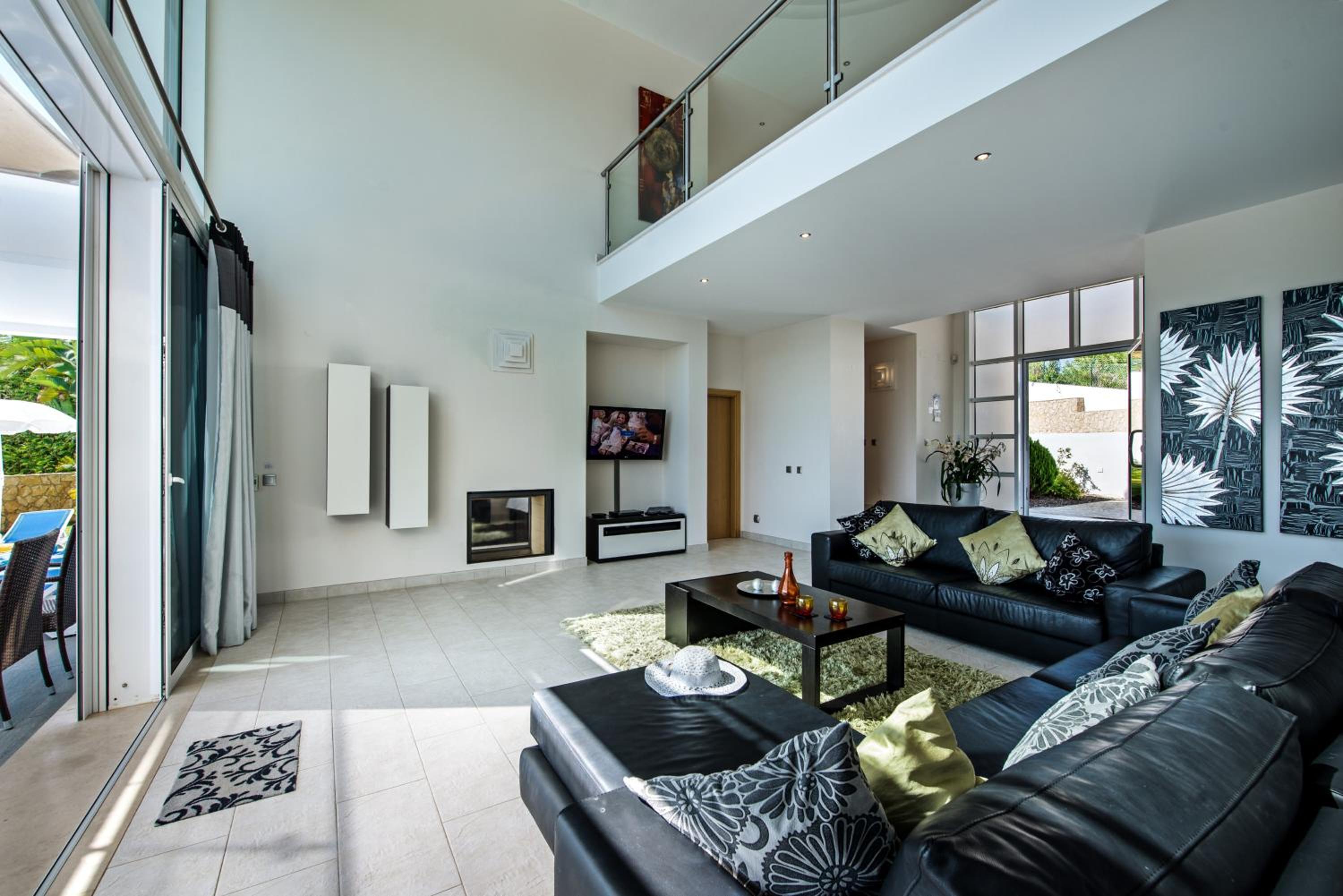 Villa with Sea View photo 1