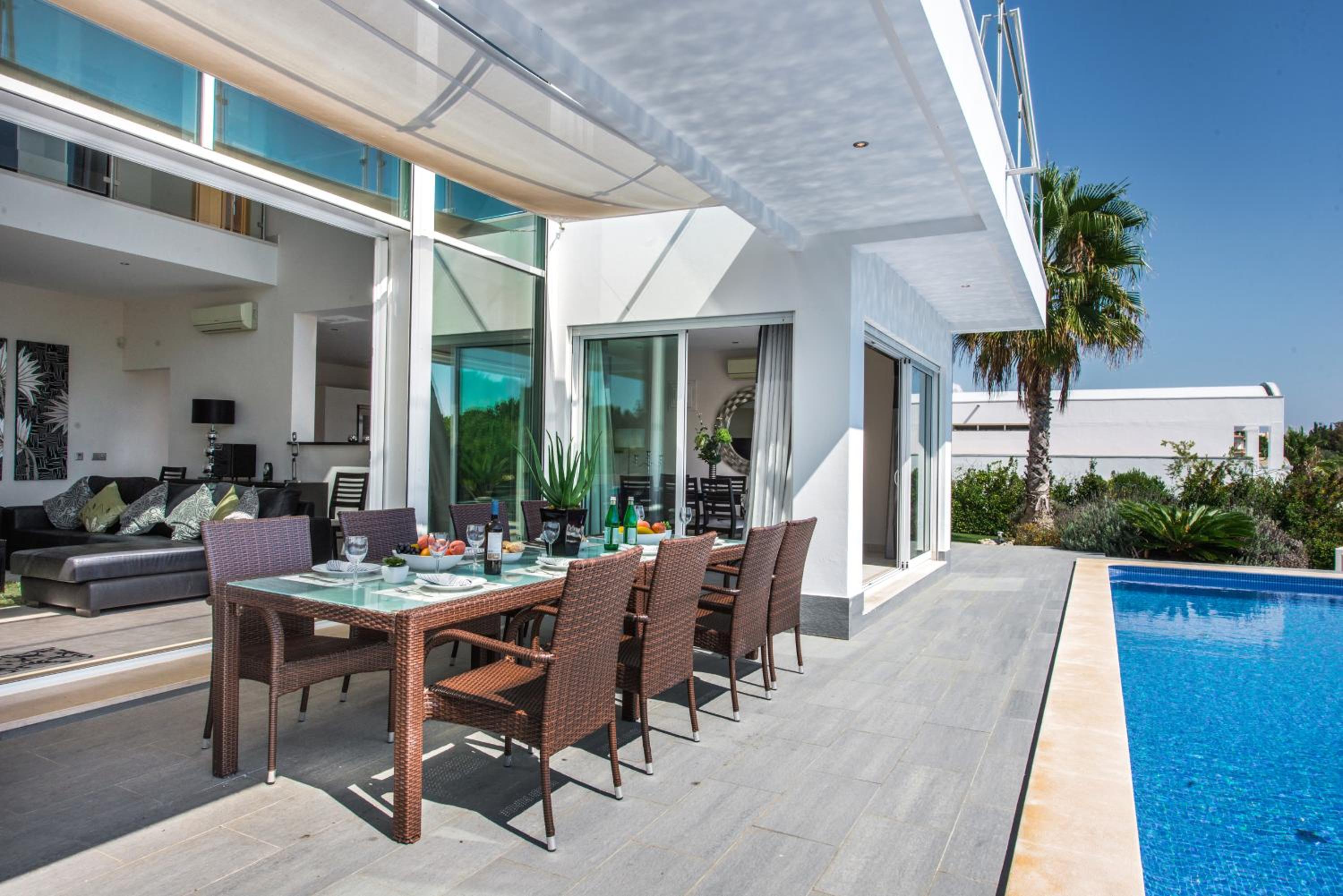 Villa with Sea View photo 3