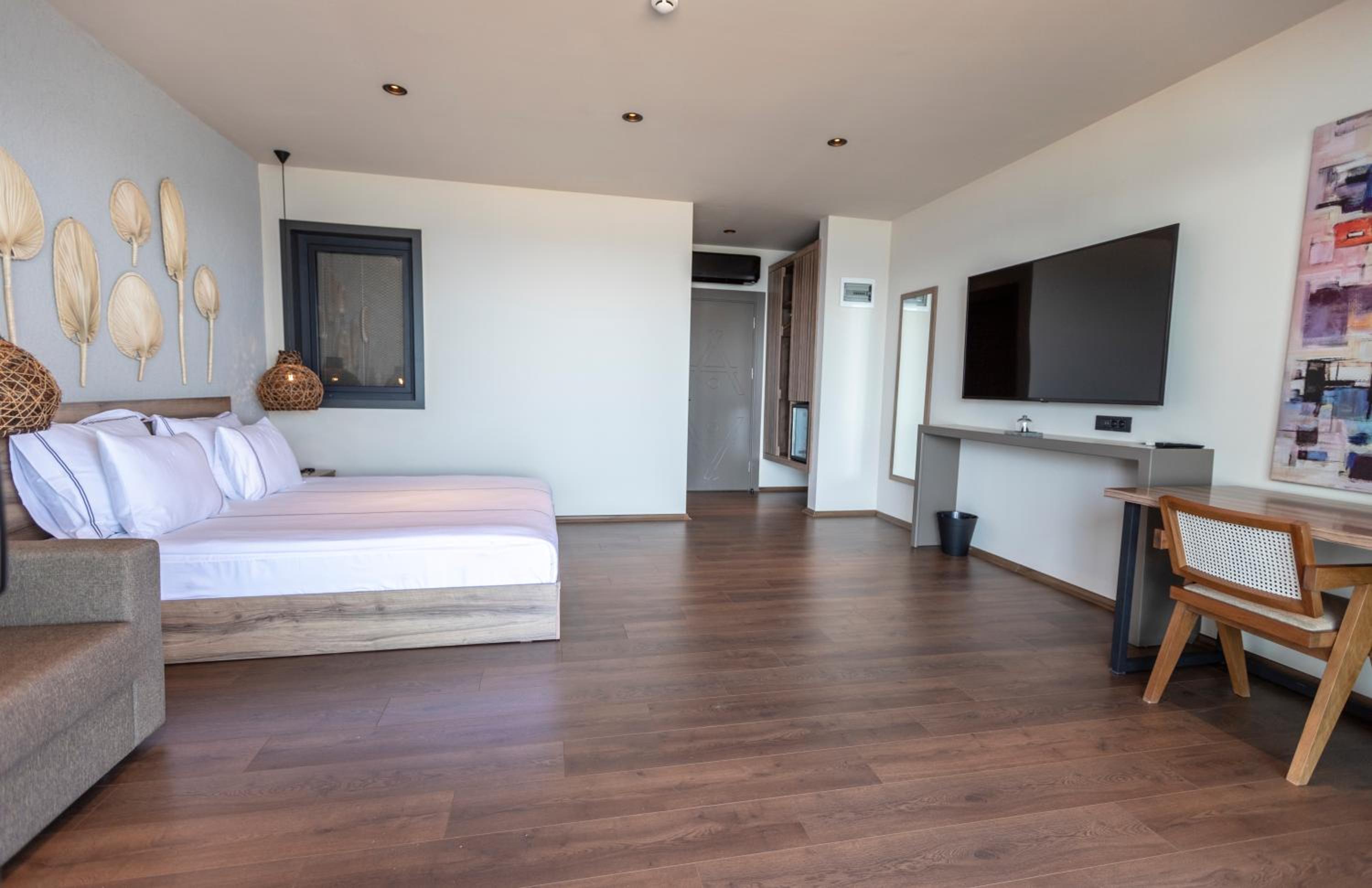 Suite with Sea View - Photo 4