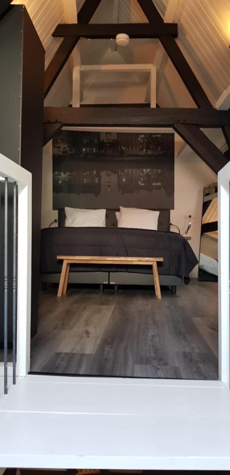 Superior Queen Room photo 1