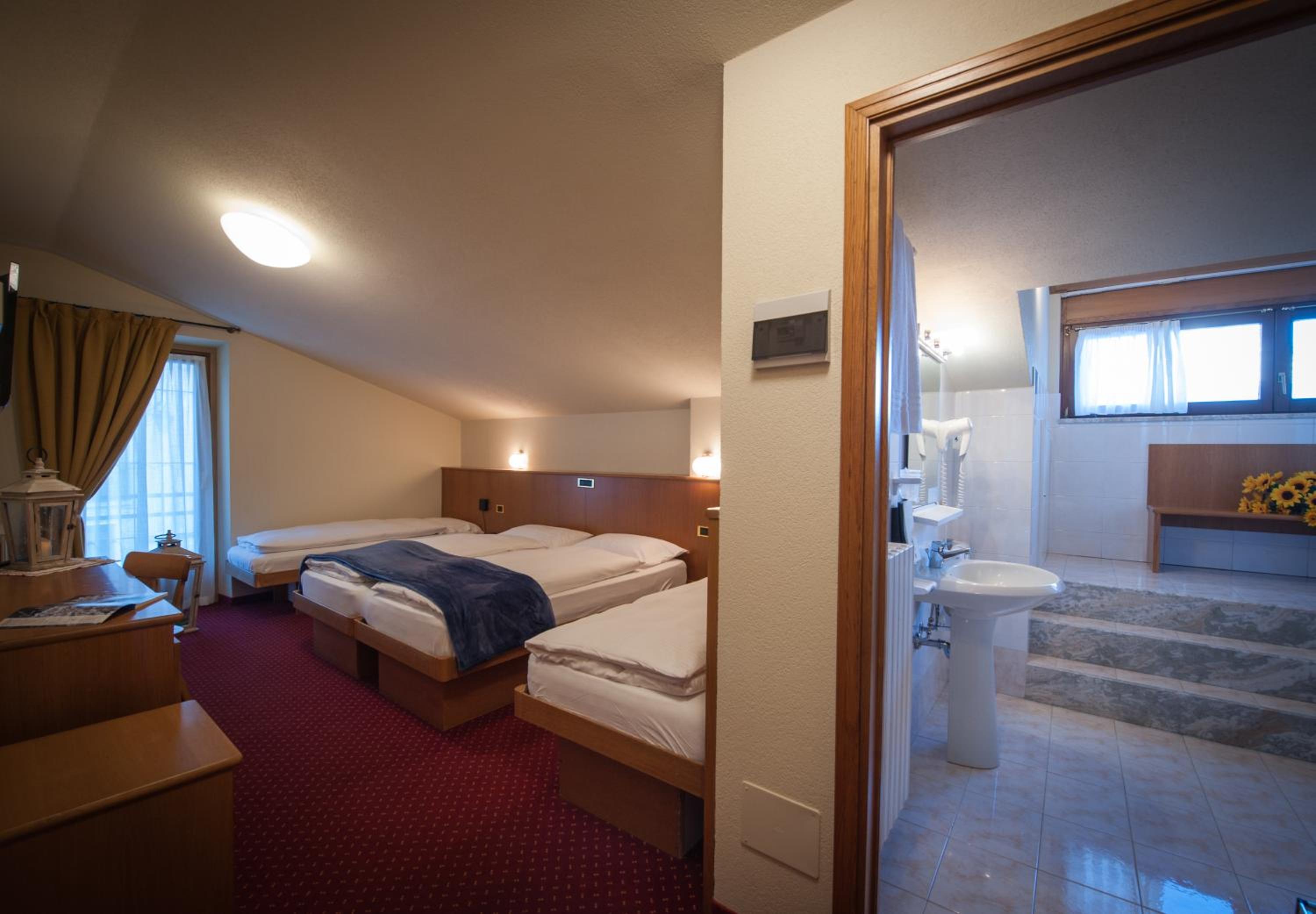 Comfort Quadruple Room