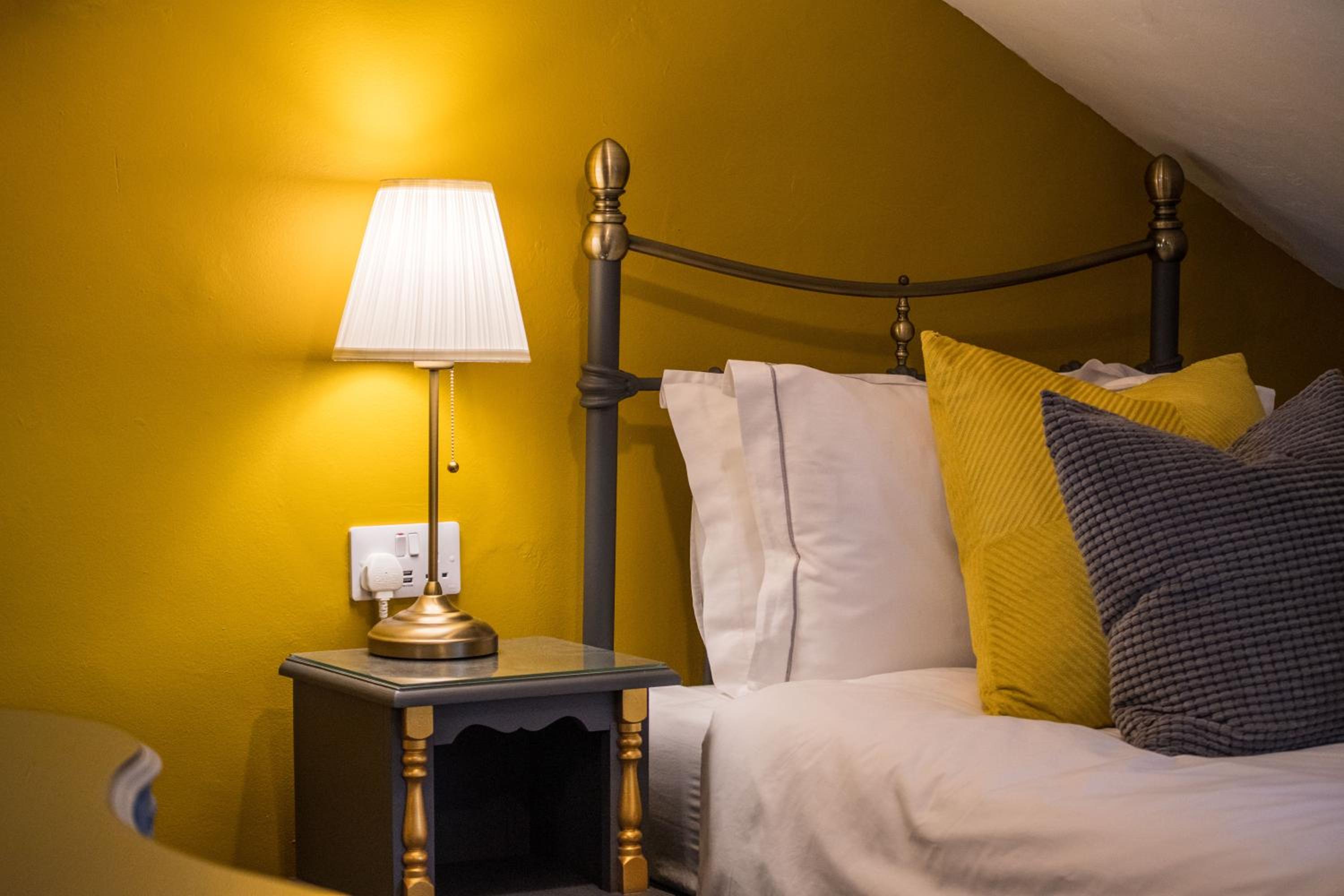 Triple Room - Photo 7