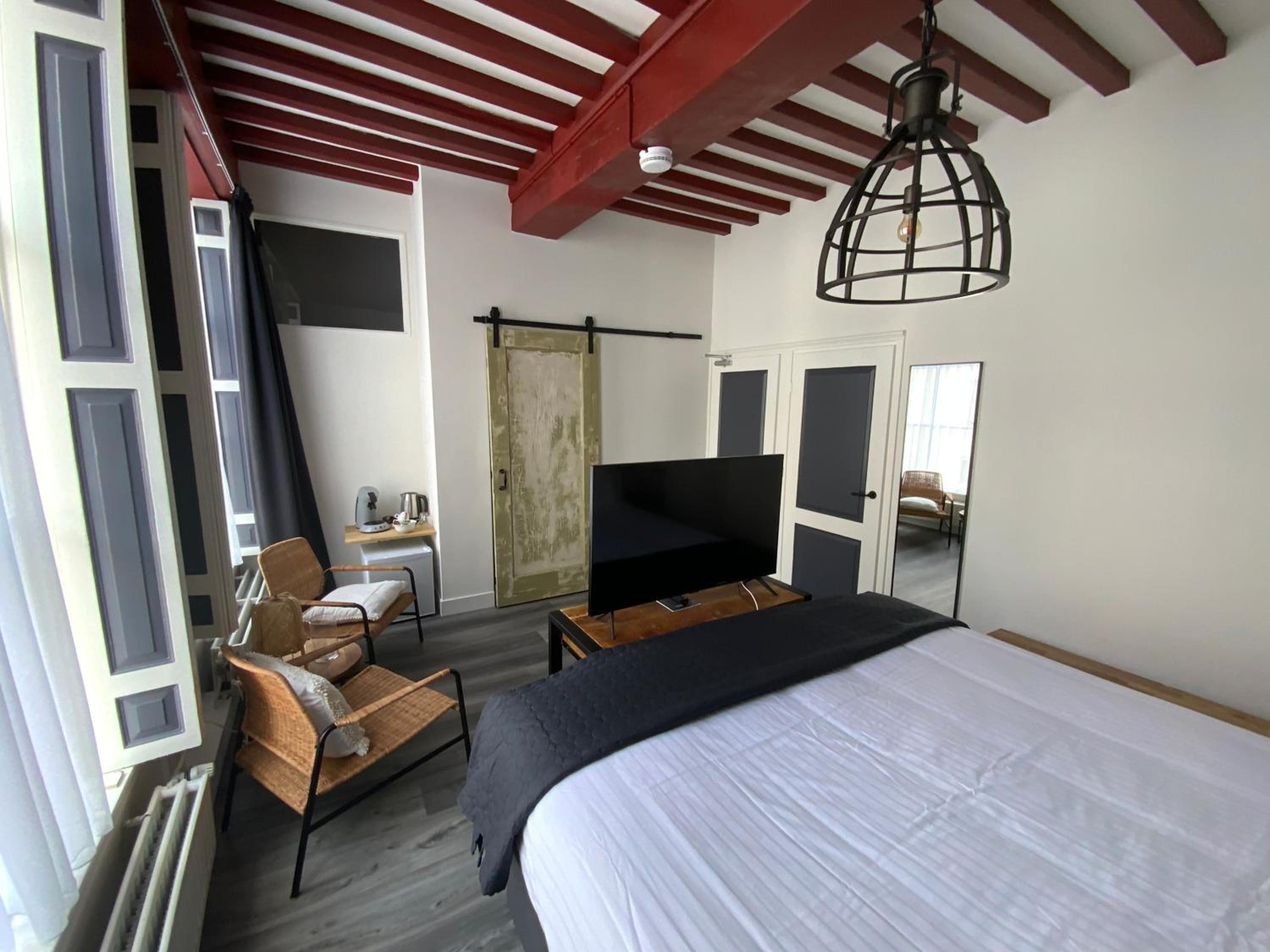 Double Room With Private Bathroom photo 2