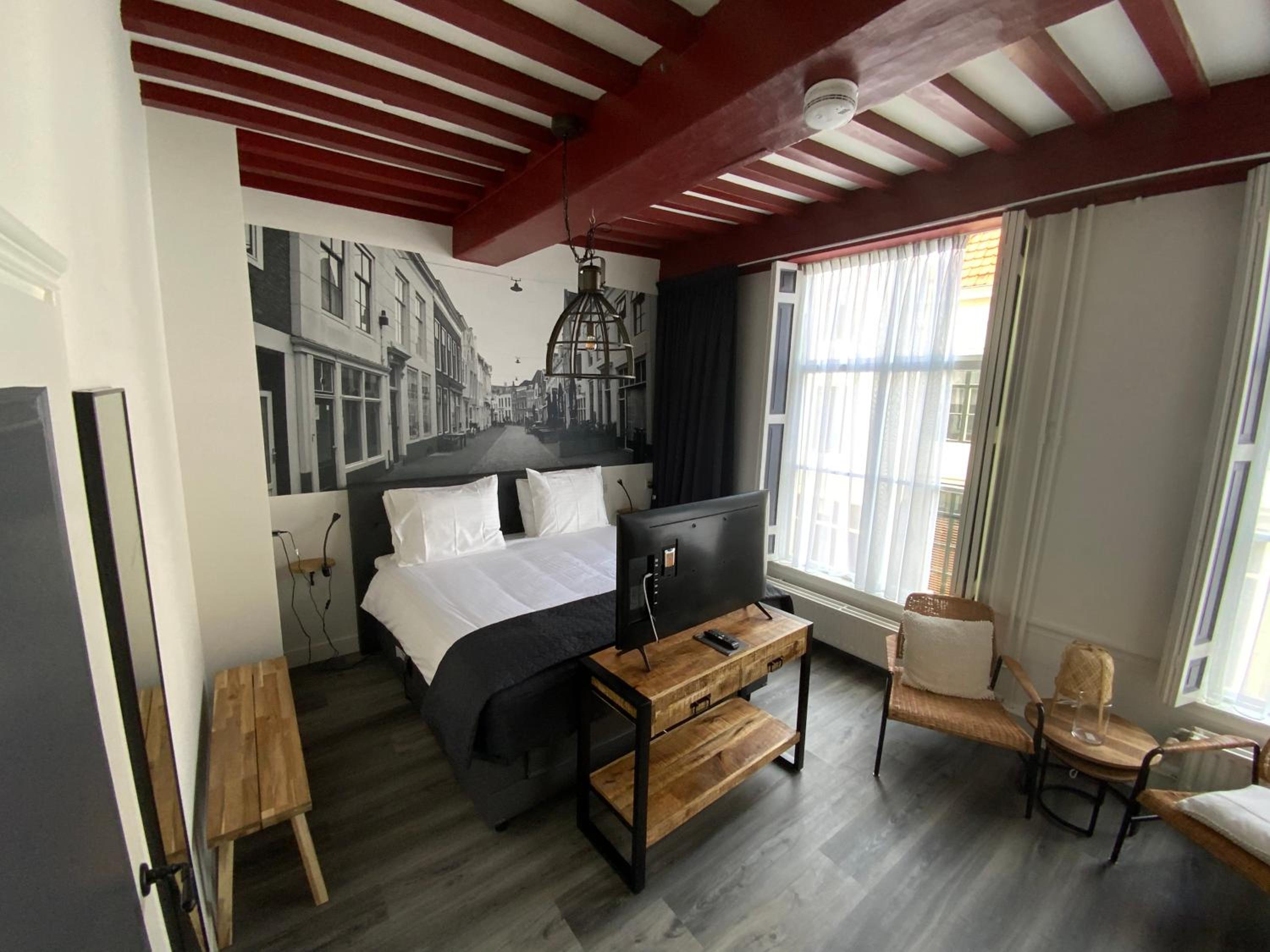 Double Room With Private Bathroom photo 1