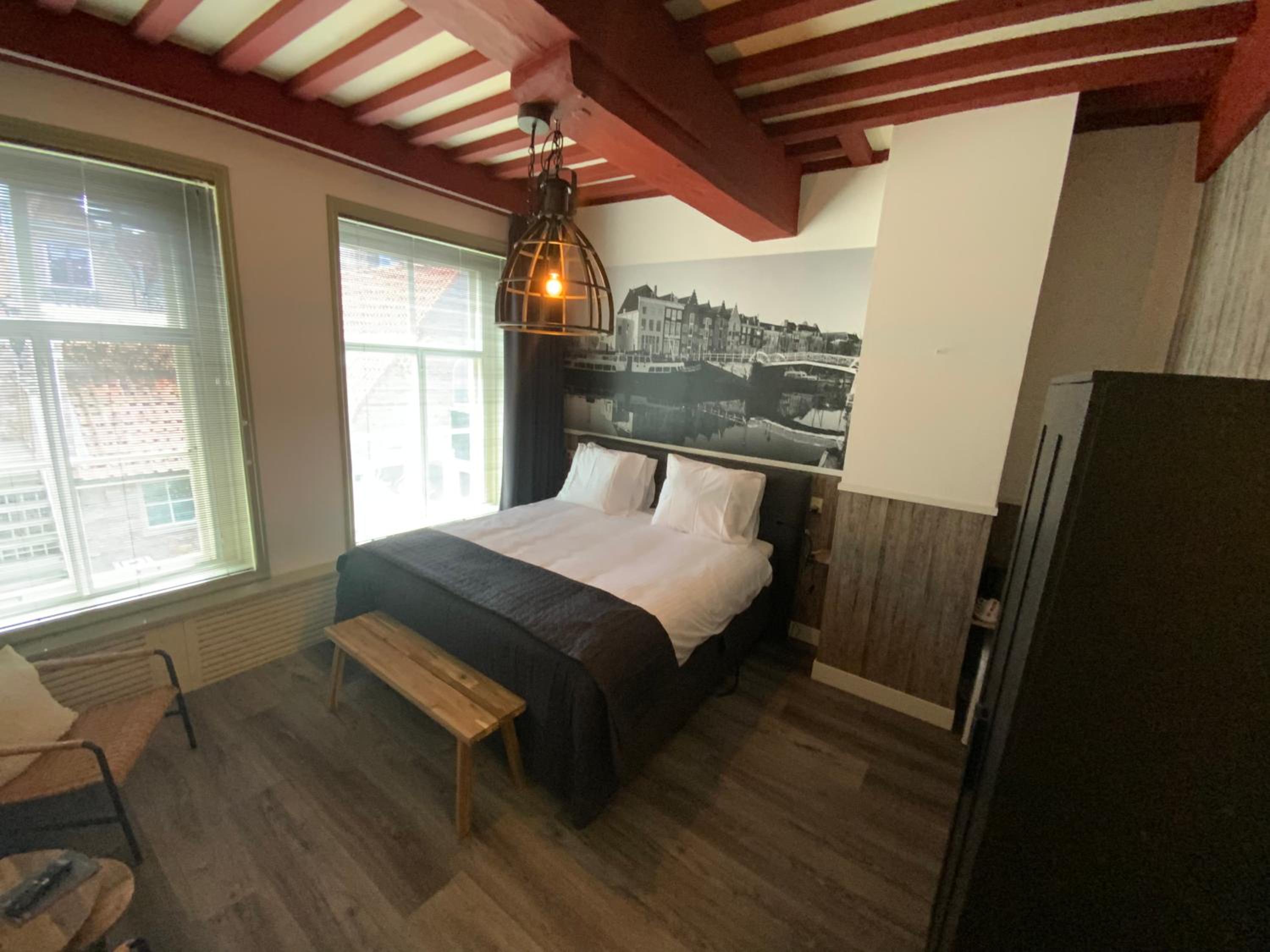 Double Room With Private Bathroom photo 3