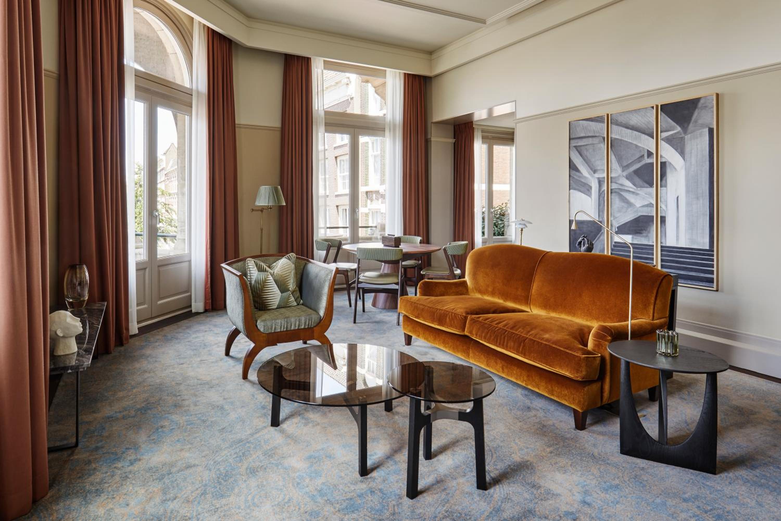 One-Bedroom Prestige Apartment