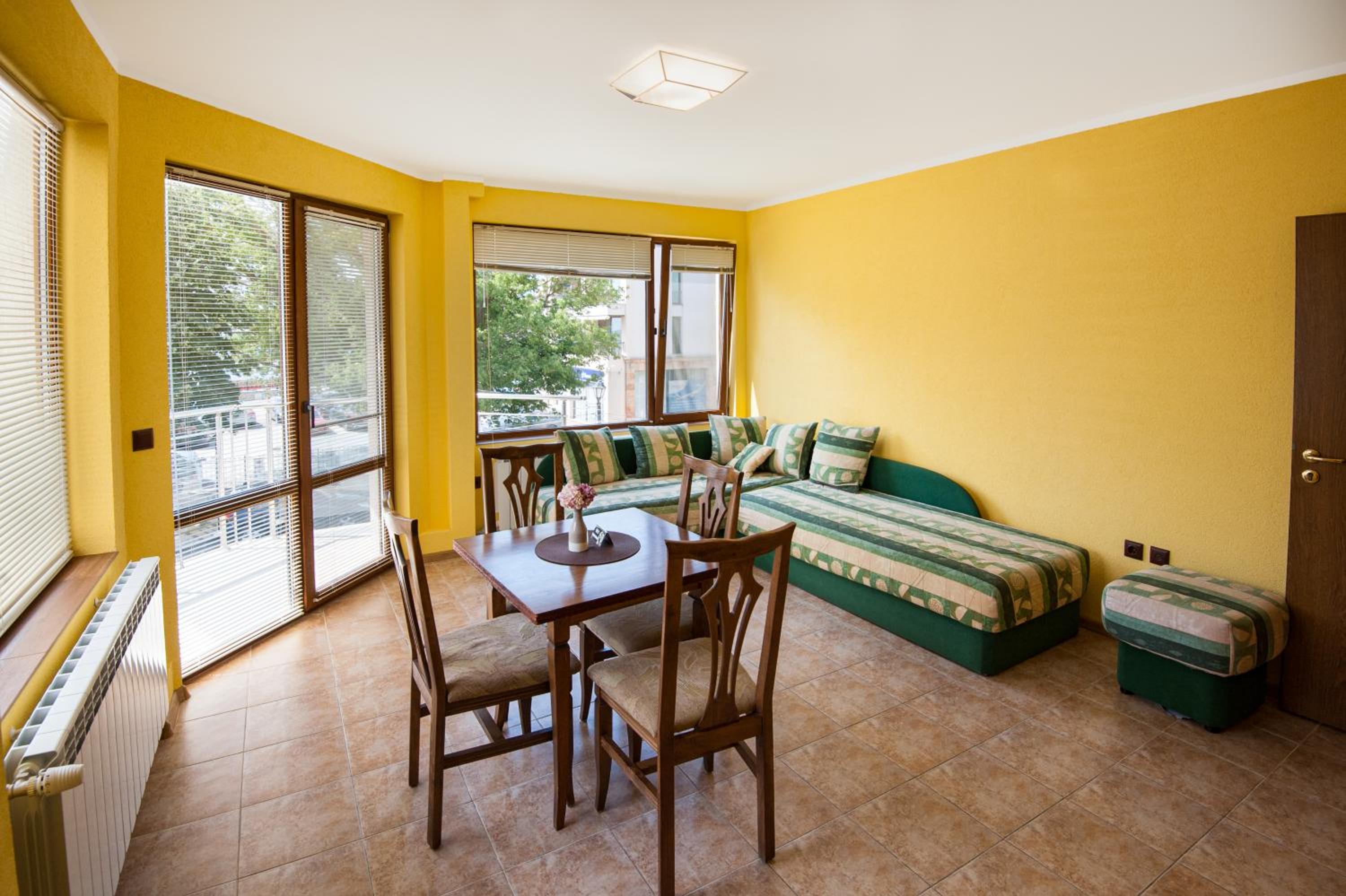 One-Bedroom Apartment - Photo 13