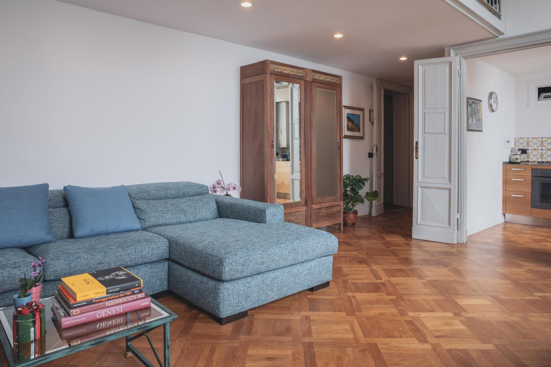 Apartment with Lake View photo 3