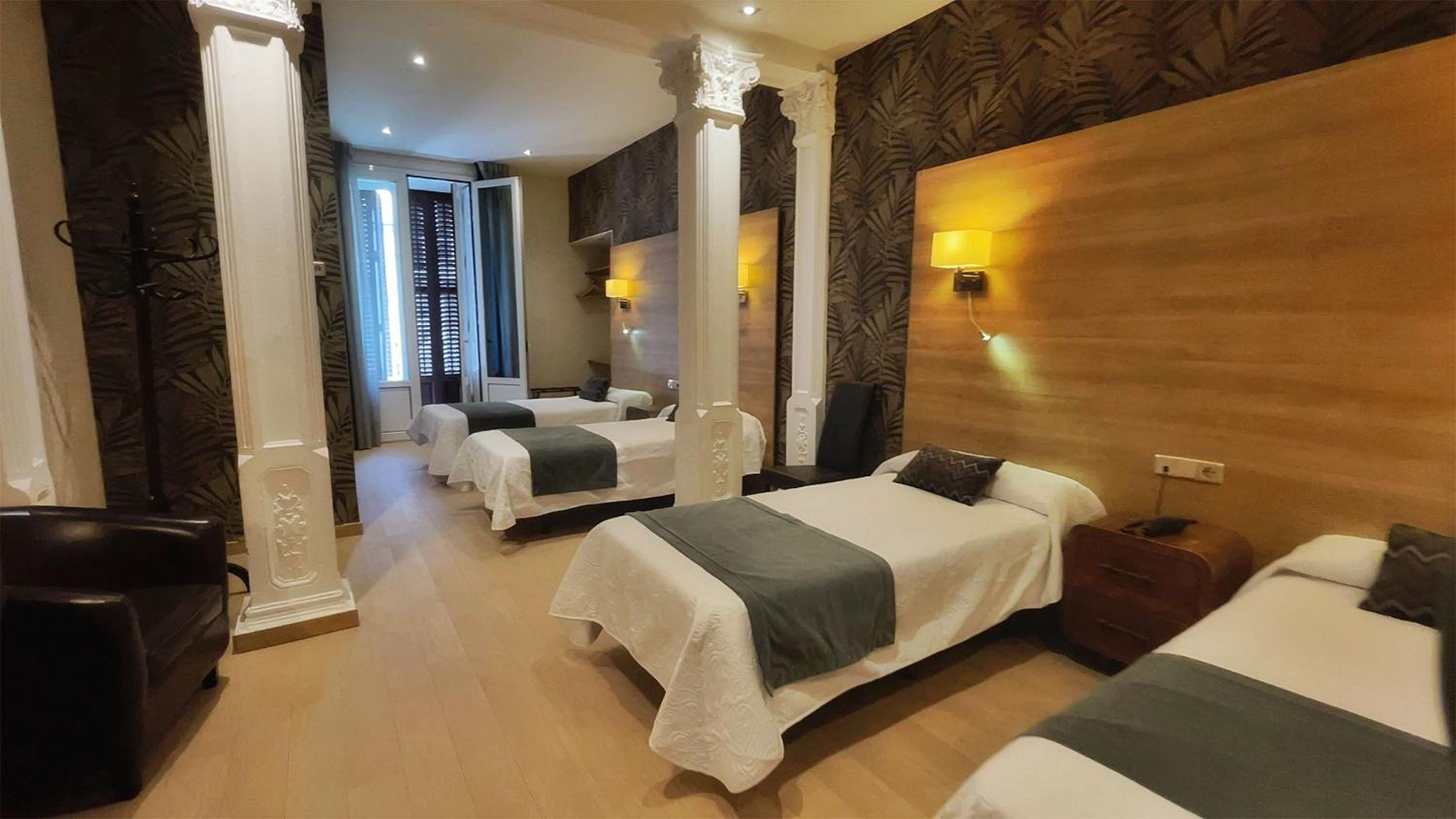 Quadruple Room photo 2