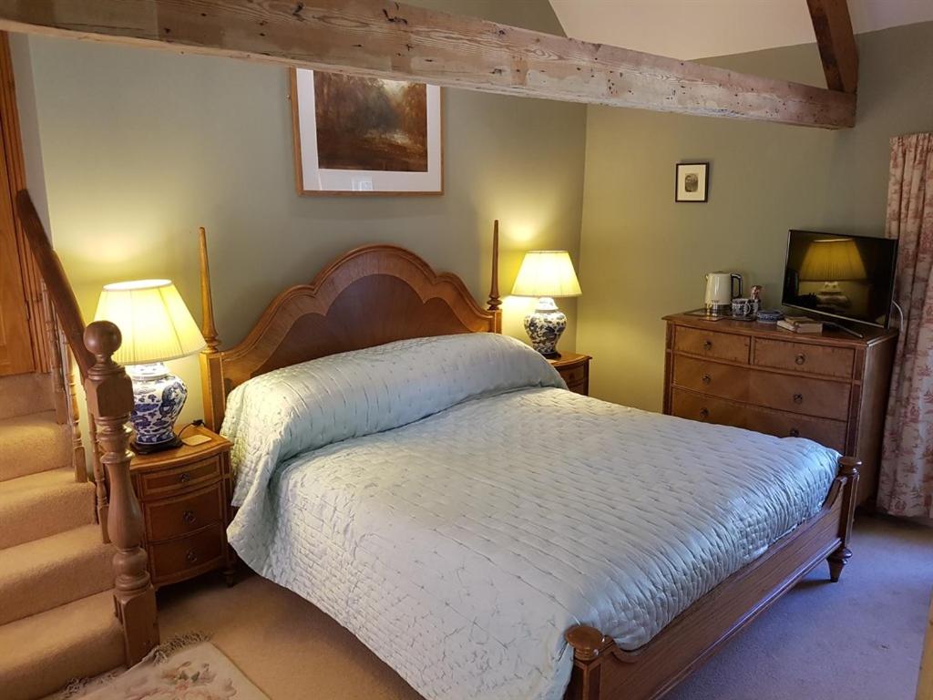Double Room With Private Bathroom photo 2