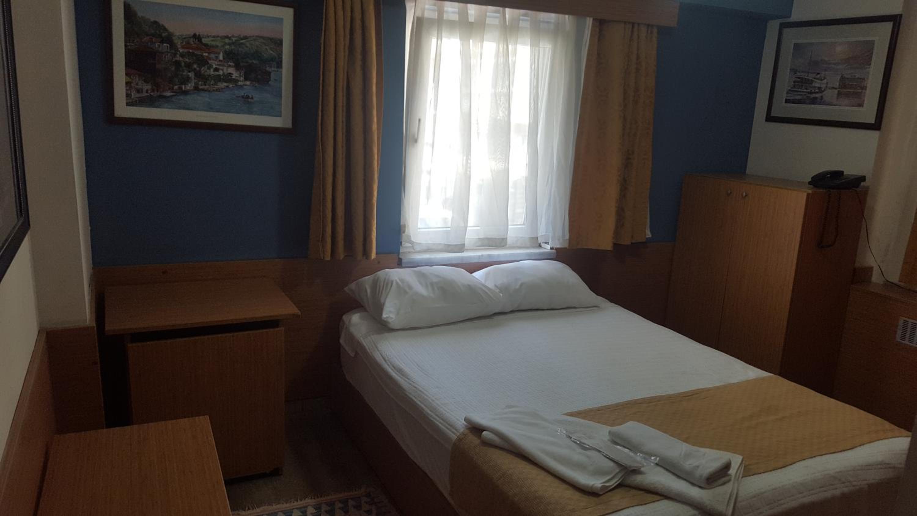 Large Double Room photo 2