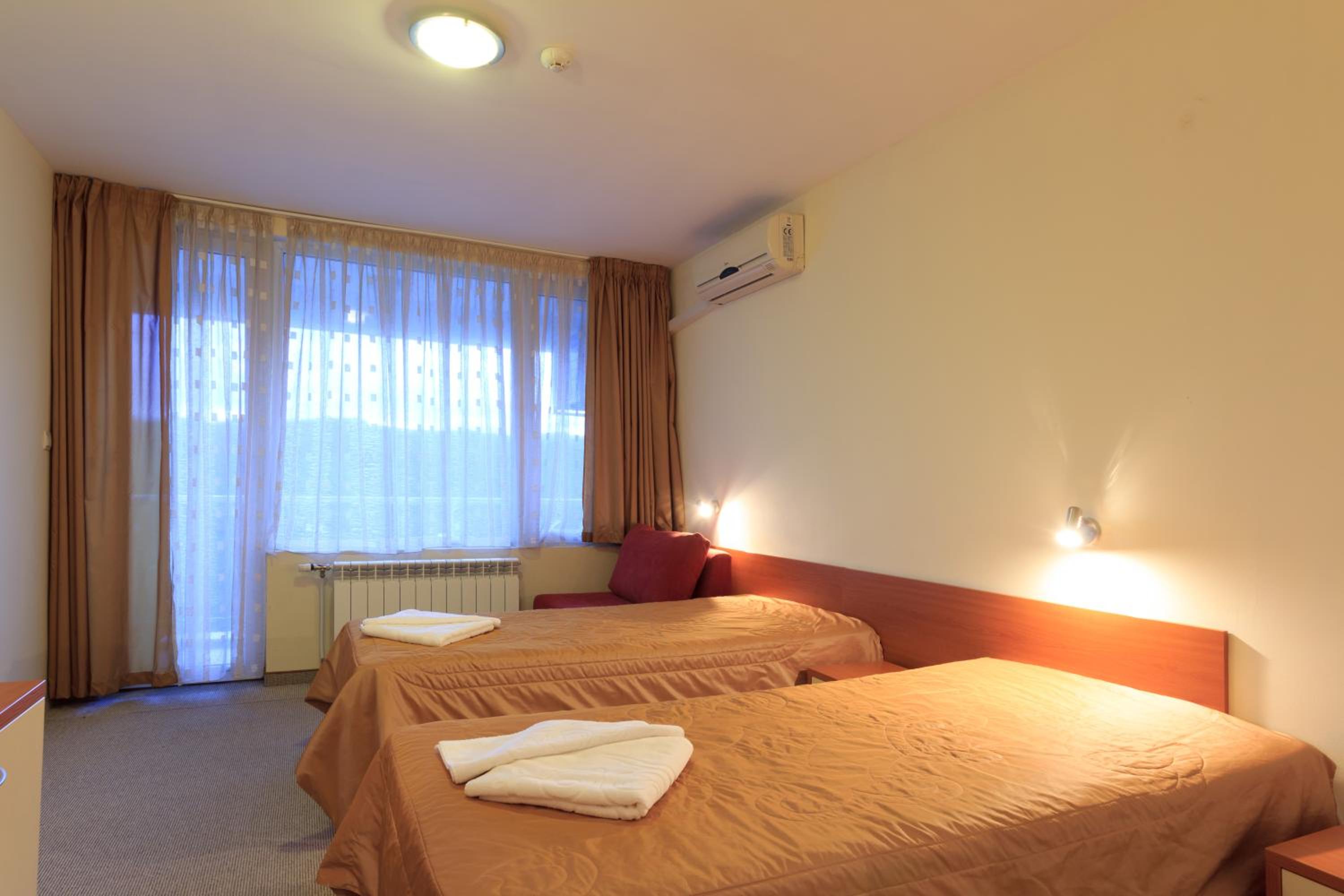 Twin Room with Balcony photo 2