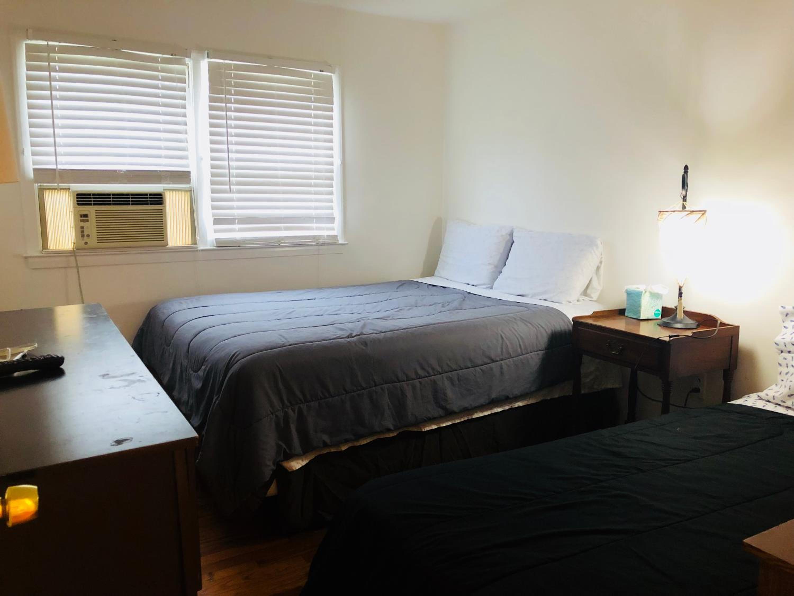 Three-Bedroom House photo 3