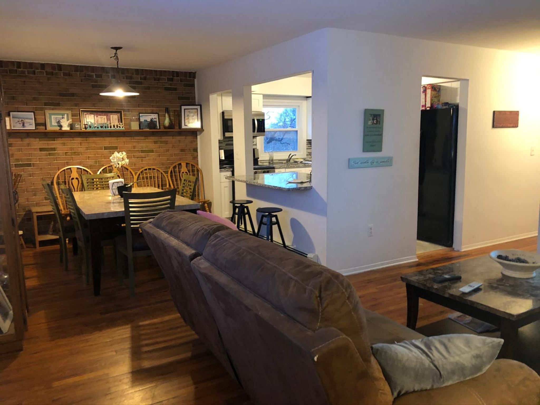Three-Bedroom House photo 2