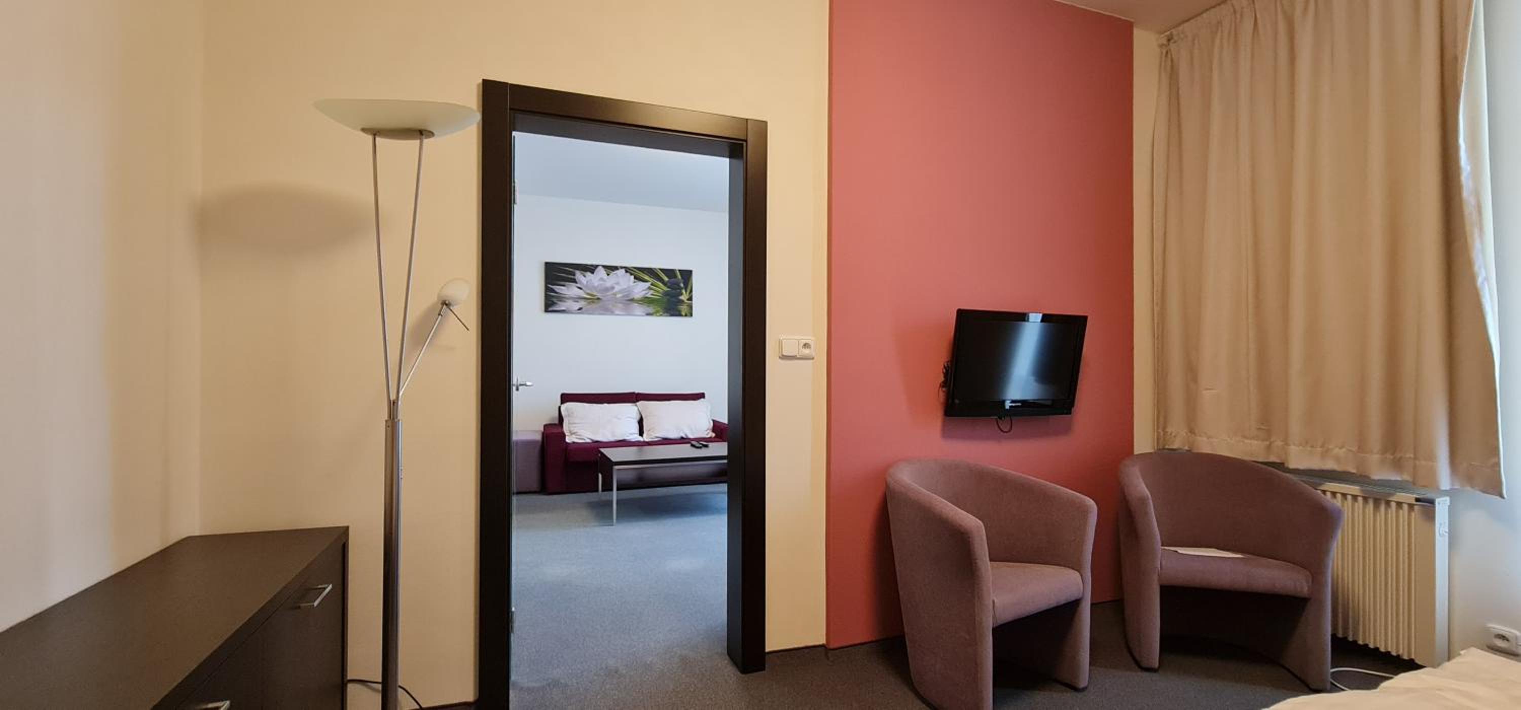 Executive Suite photo 2
