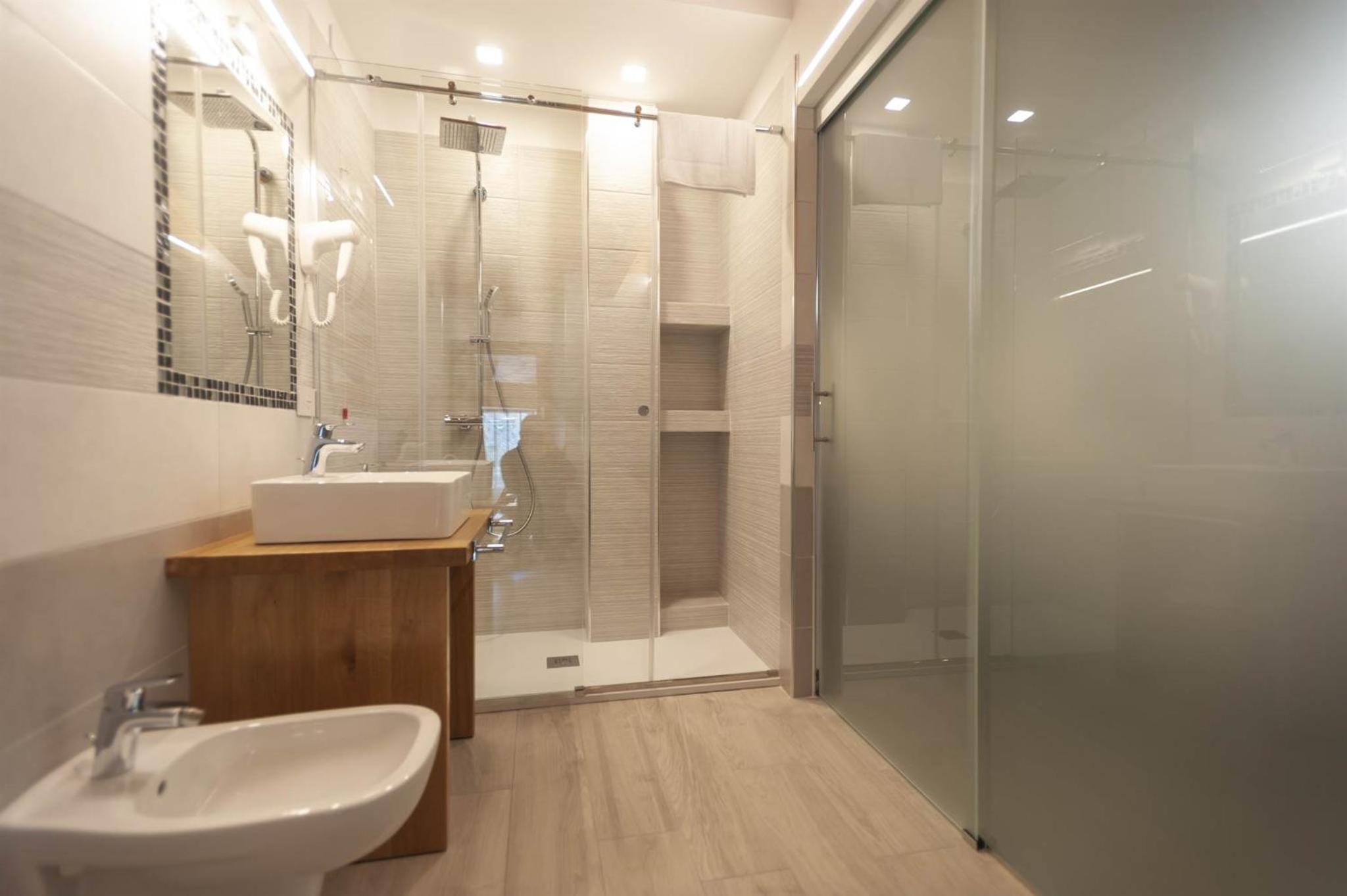 Triple Room - Photo 3