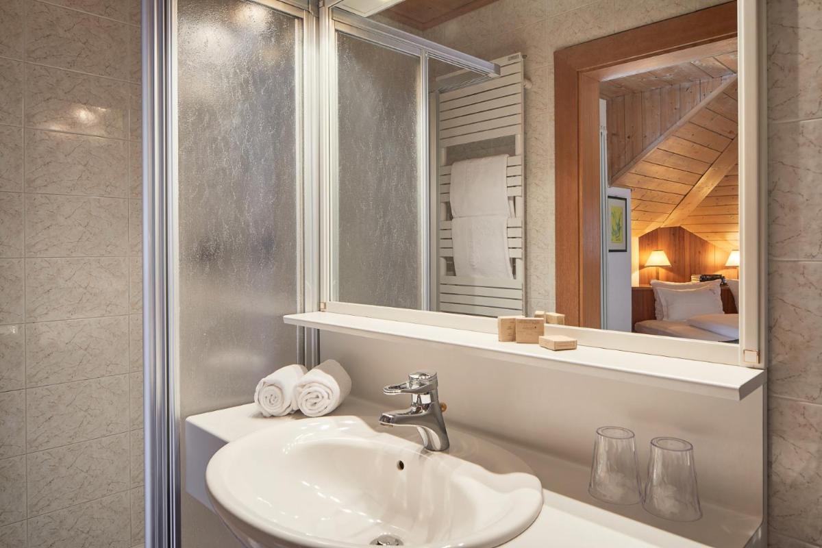 Double Room with Balcony photo 2