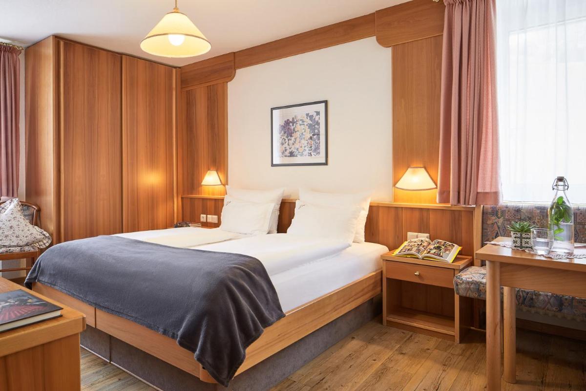 Standard Double or Twin Room photo 1