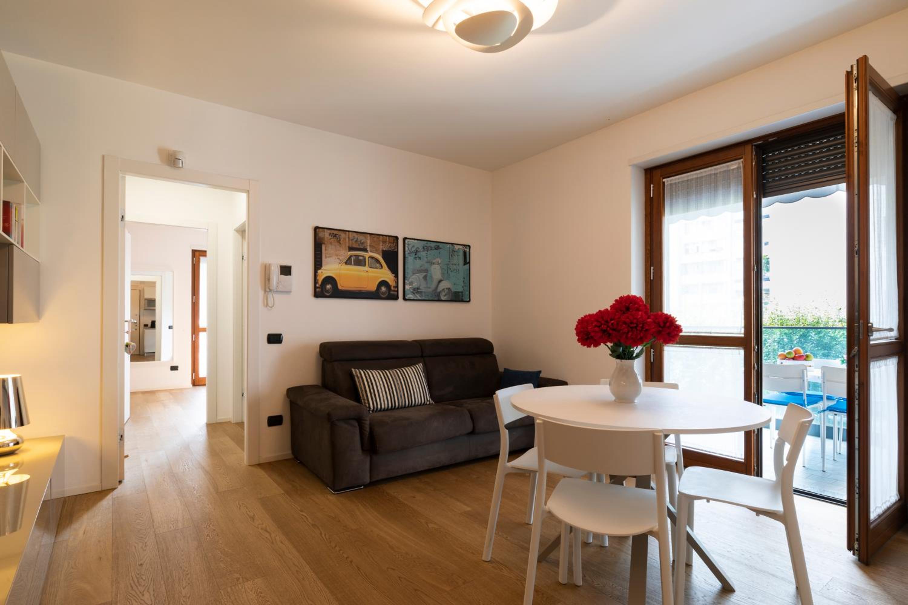 One-Bedroom Apartment