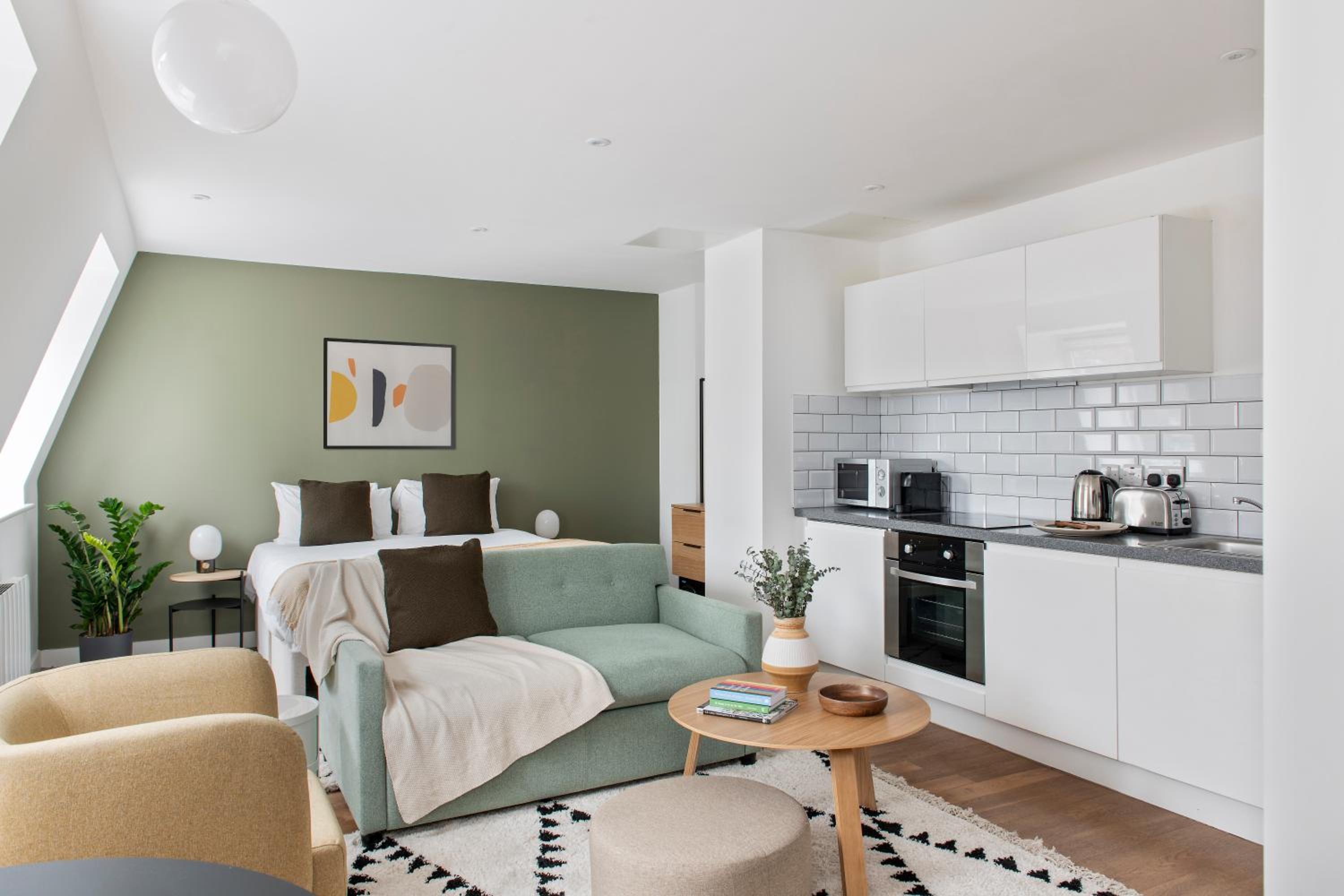 Studio Apartment photo 3