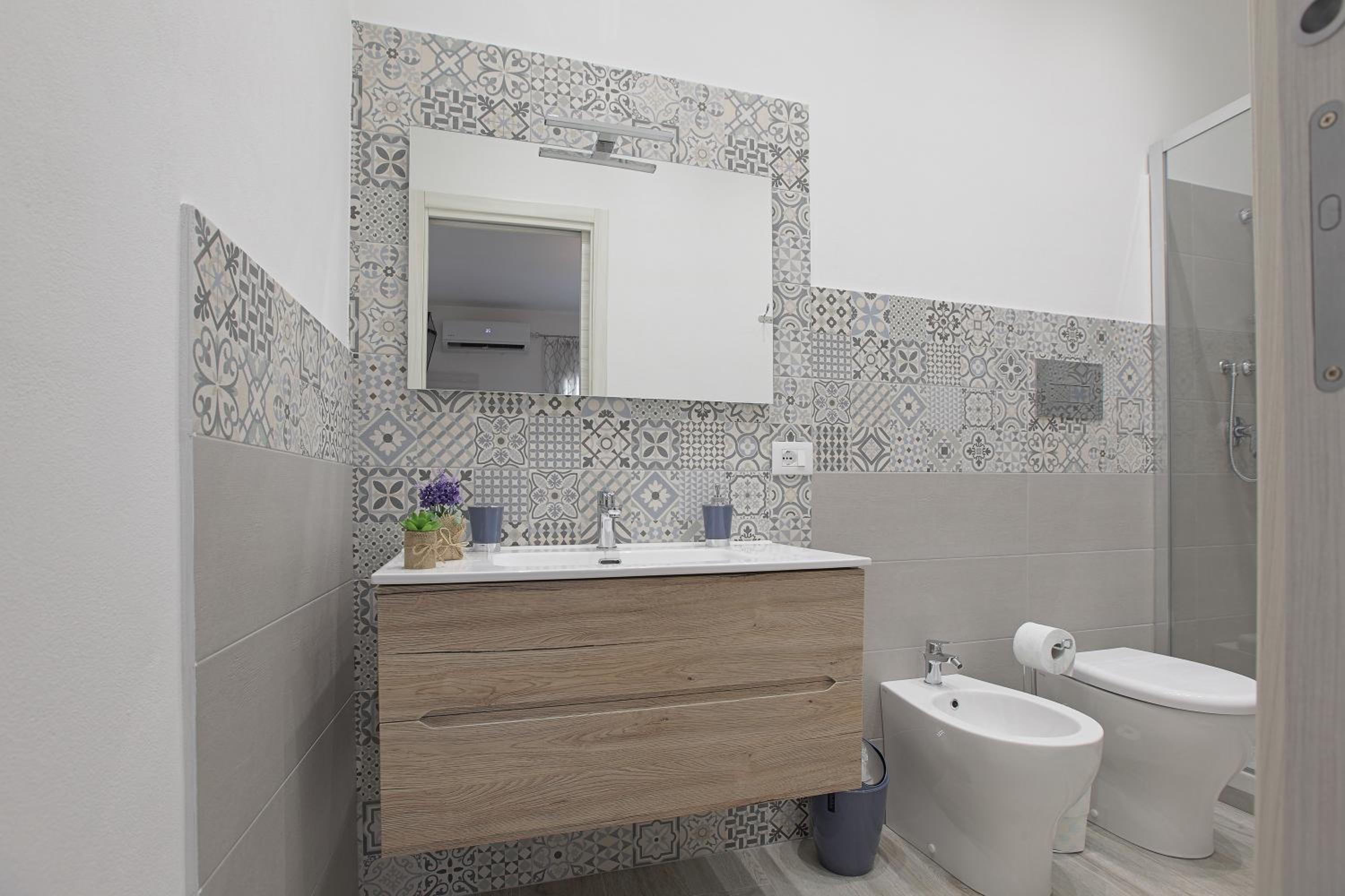 Two-Bedroom Apartment - Photo 30