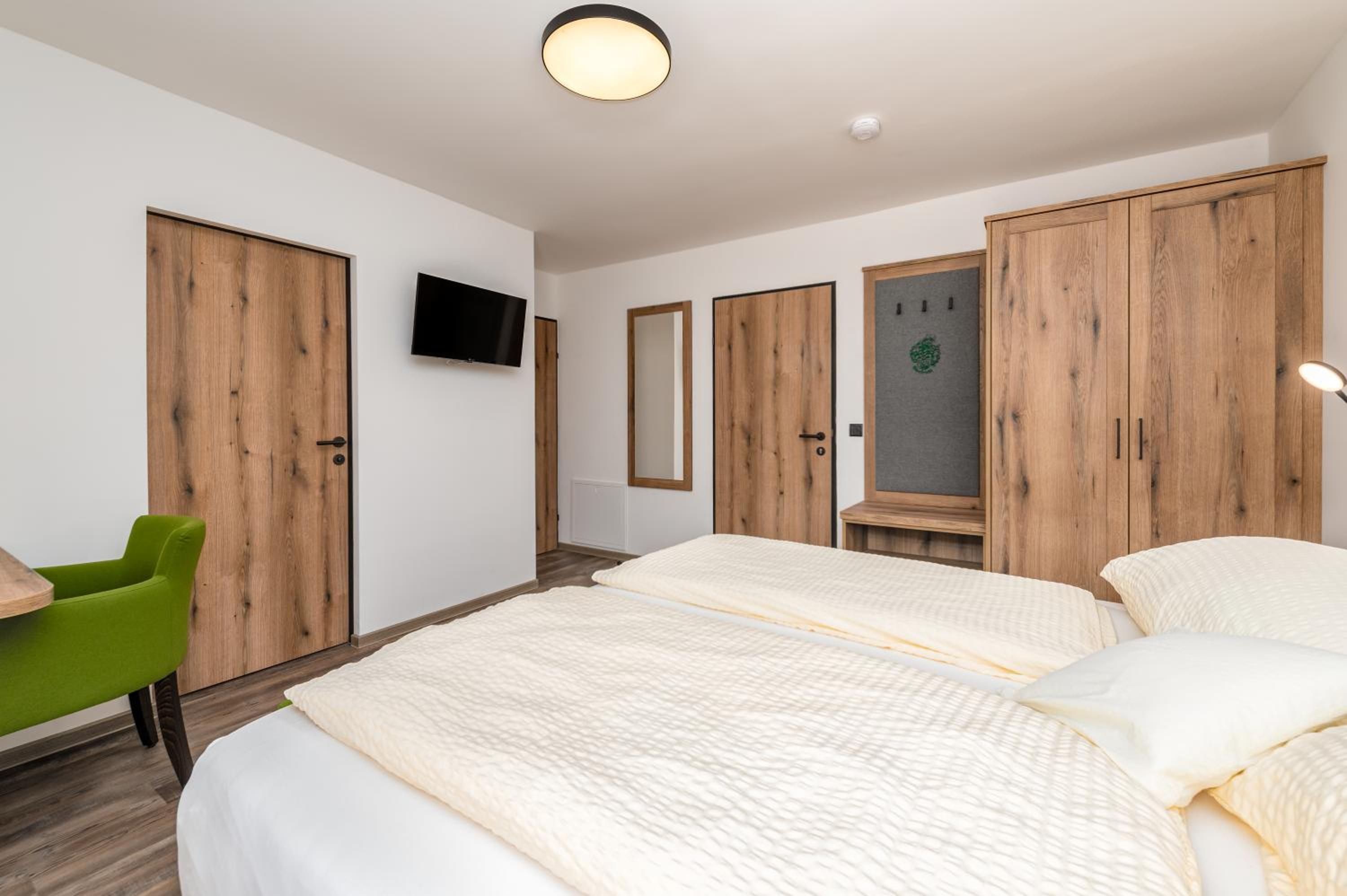 Double Room with Balcony - Photo 58