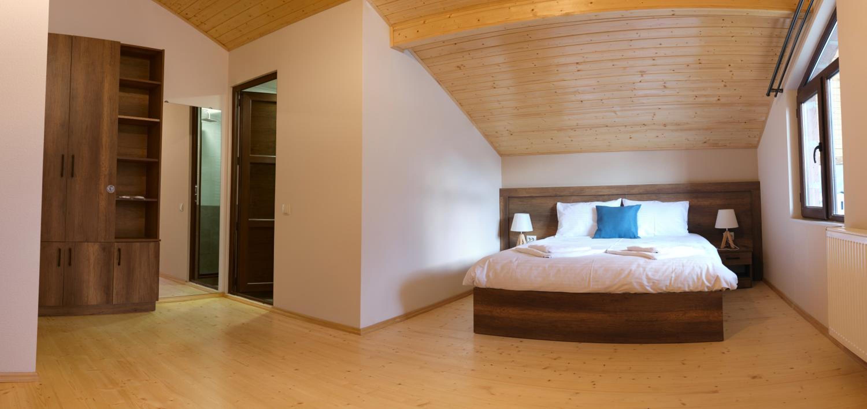 Standard Twin Room with Mountain View photo 1