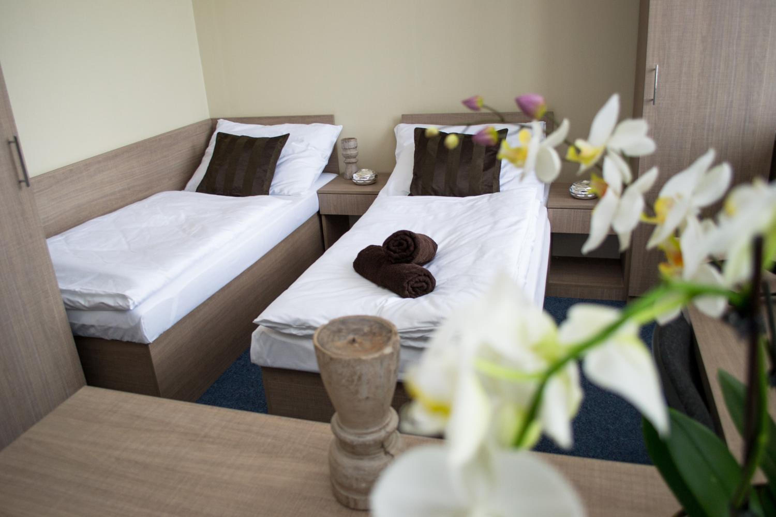 Triple Room with Shared Bathroom photo 3