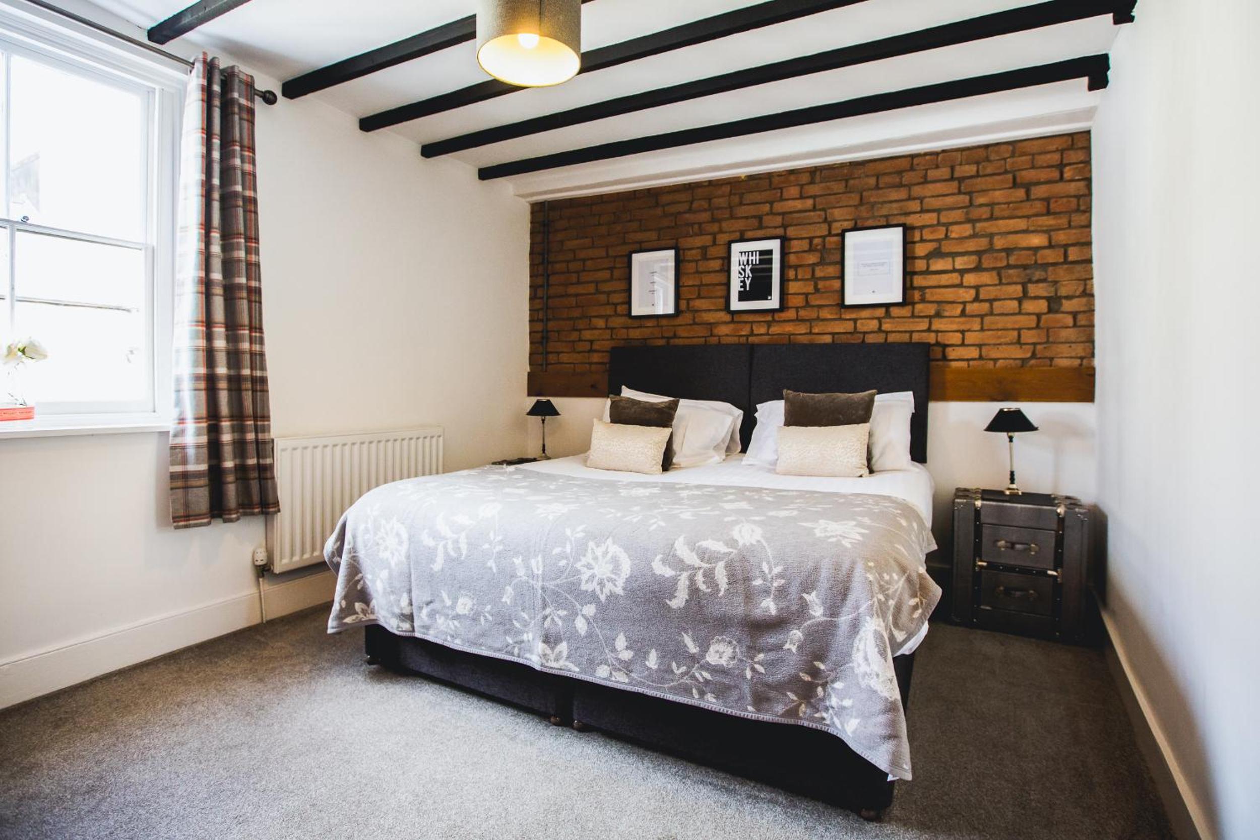 Double or Twin Room with Private Bathroom photo 2