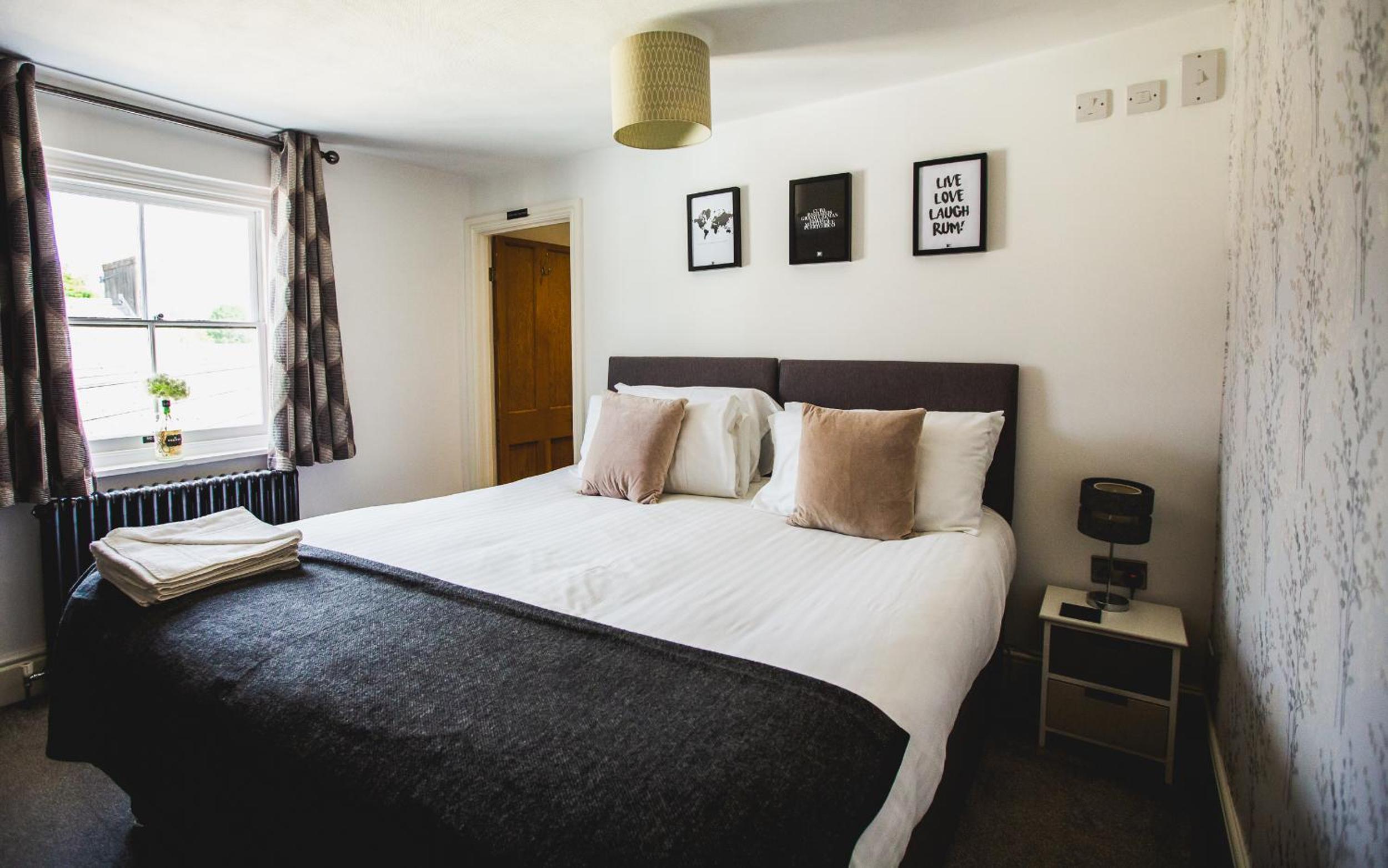 Double Room with Private Bathroom