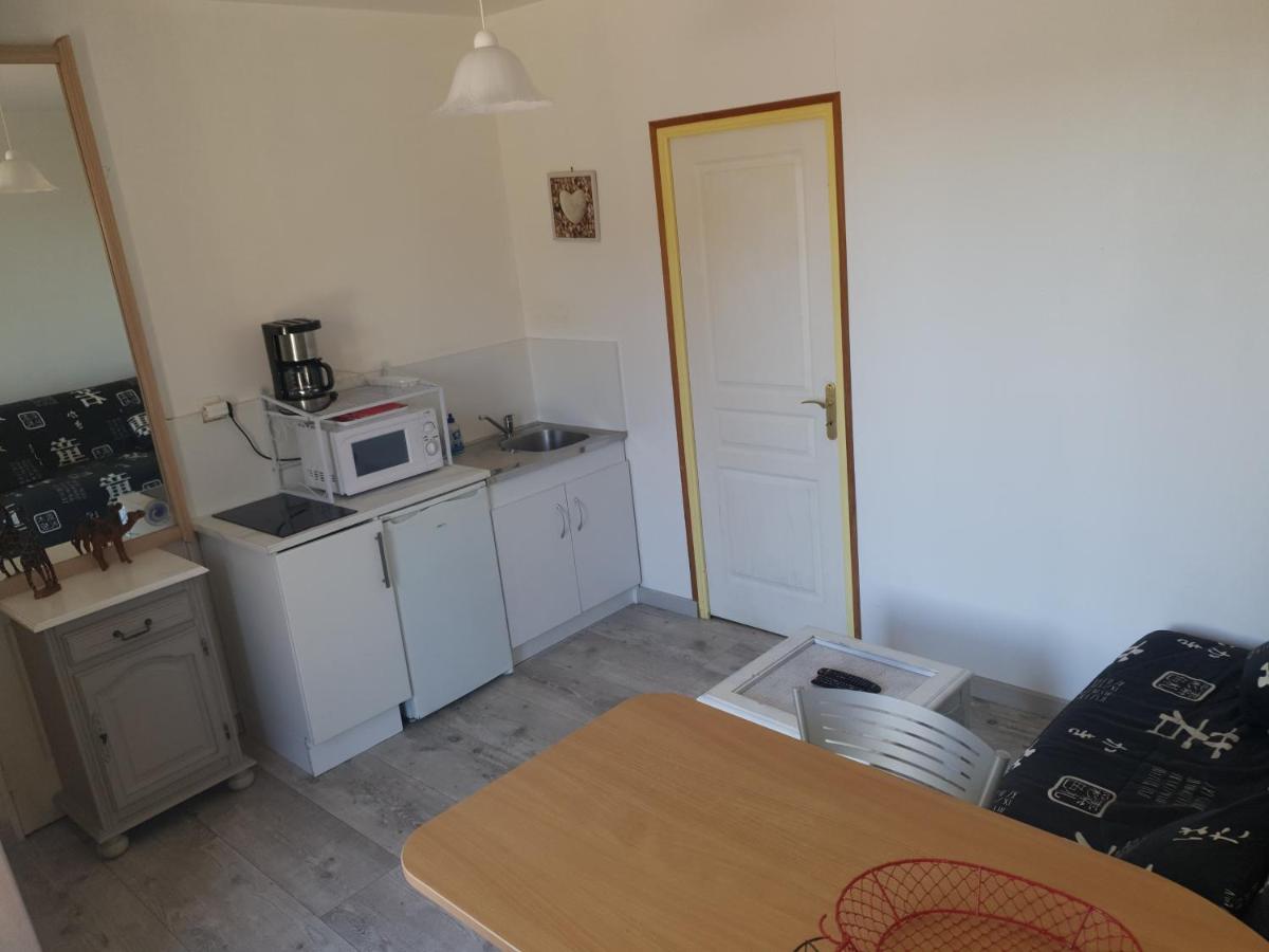 One-Bedroom House photo 1