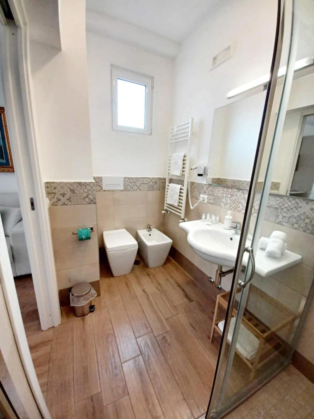 Superior Double Room - Photo 6