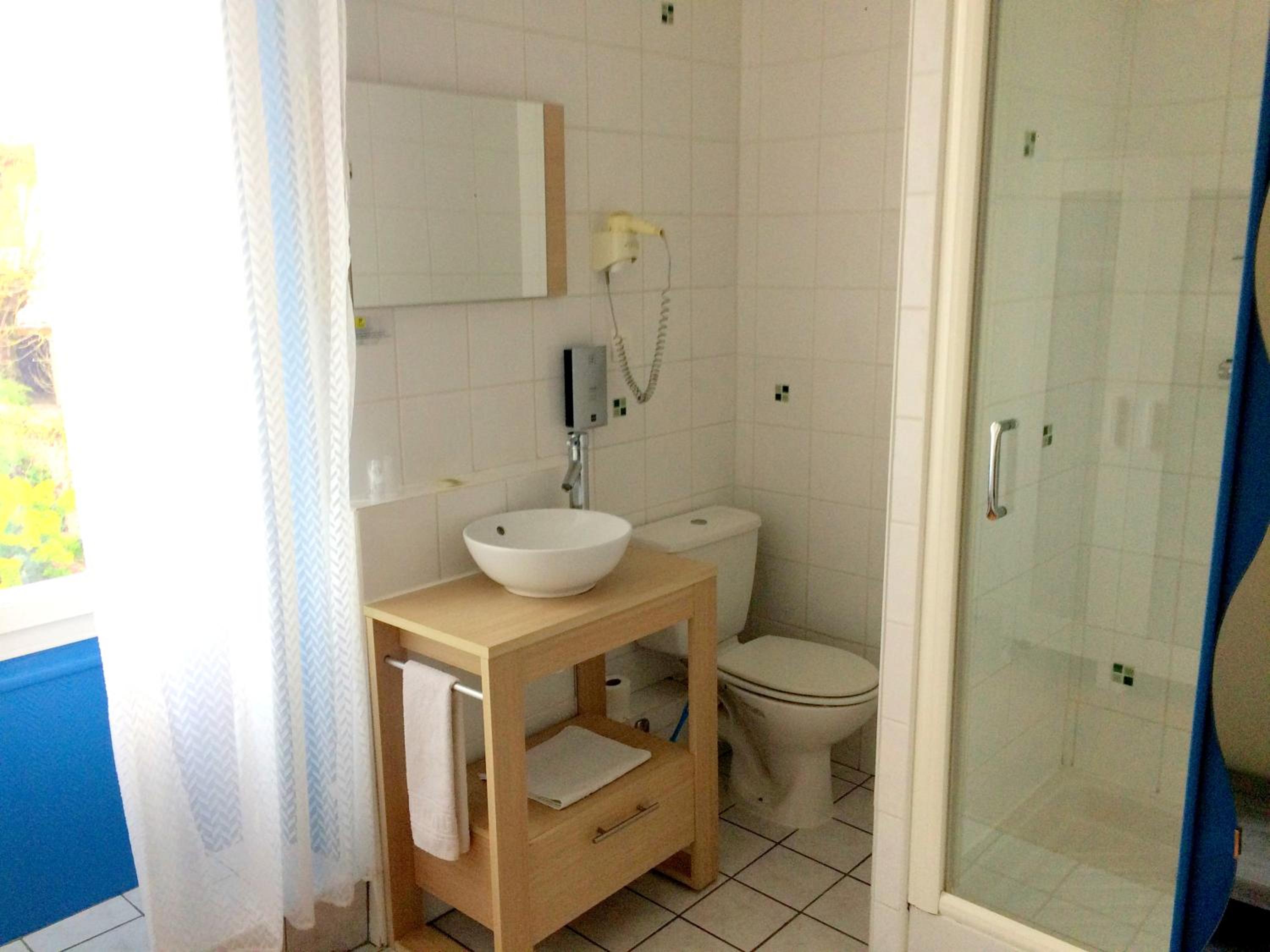 Single Room photo 3