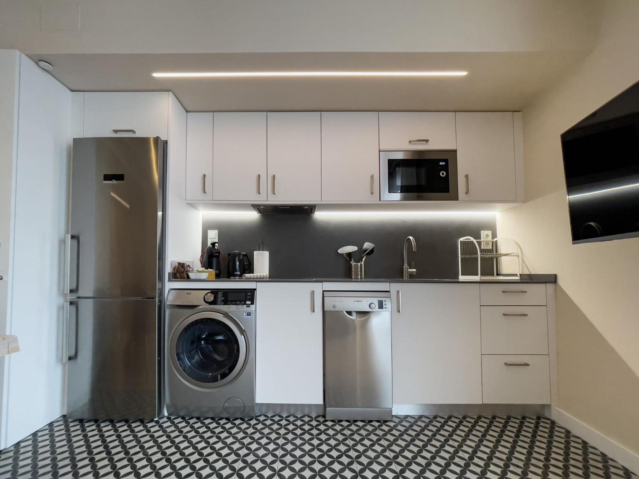 Two-Bedroom Apartment - Photo 8