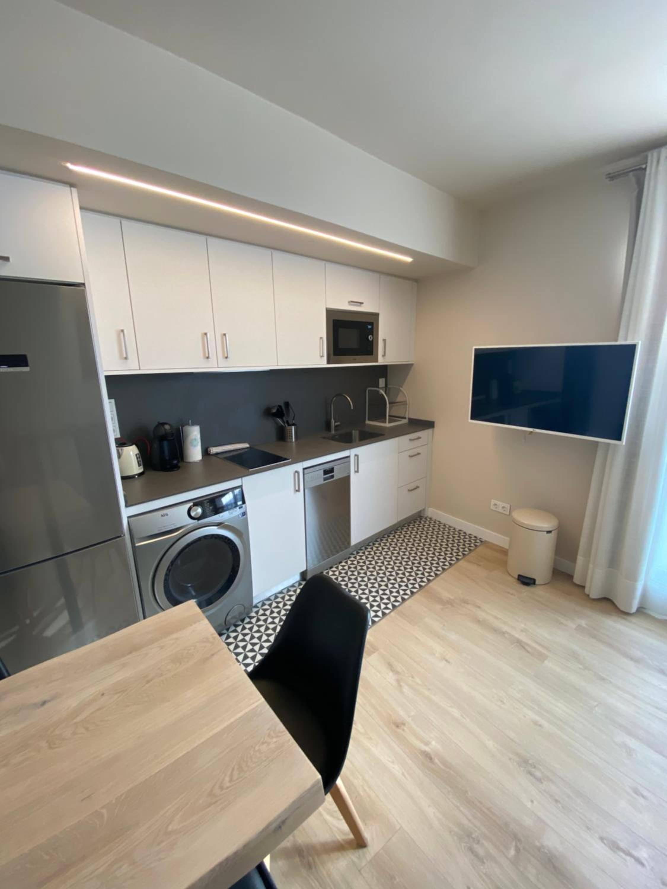 One Bedroom Apartment photo 3