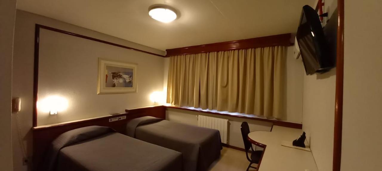 Deluxe Double Room with Private Bathroom photo 3