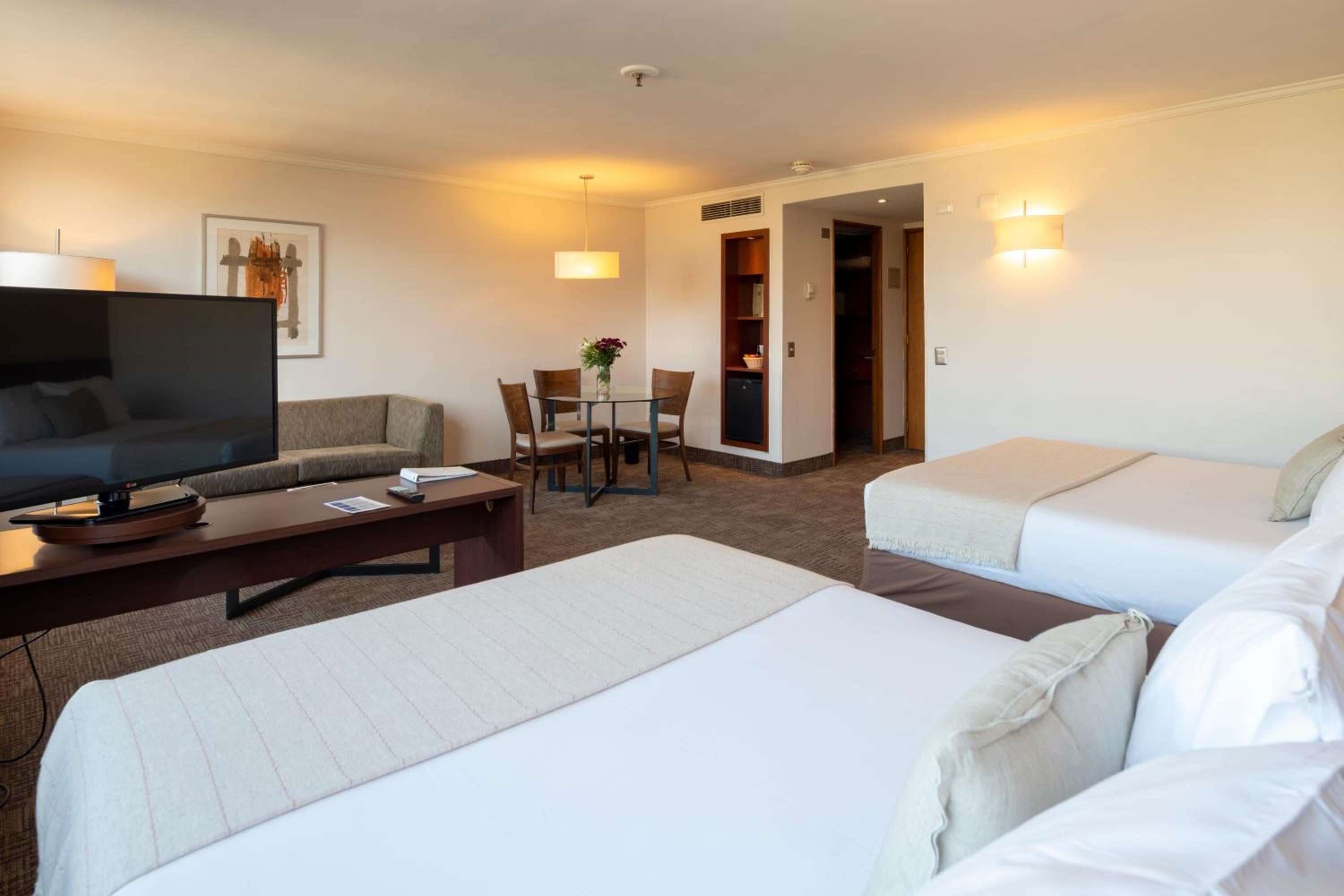 Double Room with Two Double Beds - Photo 5
