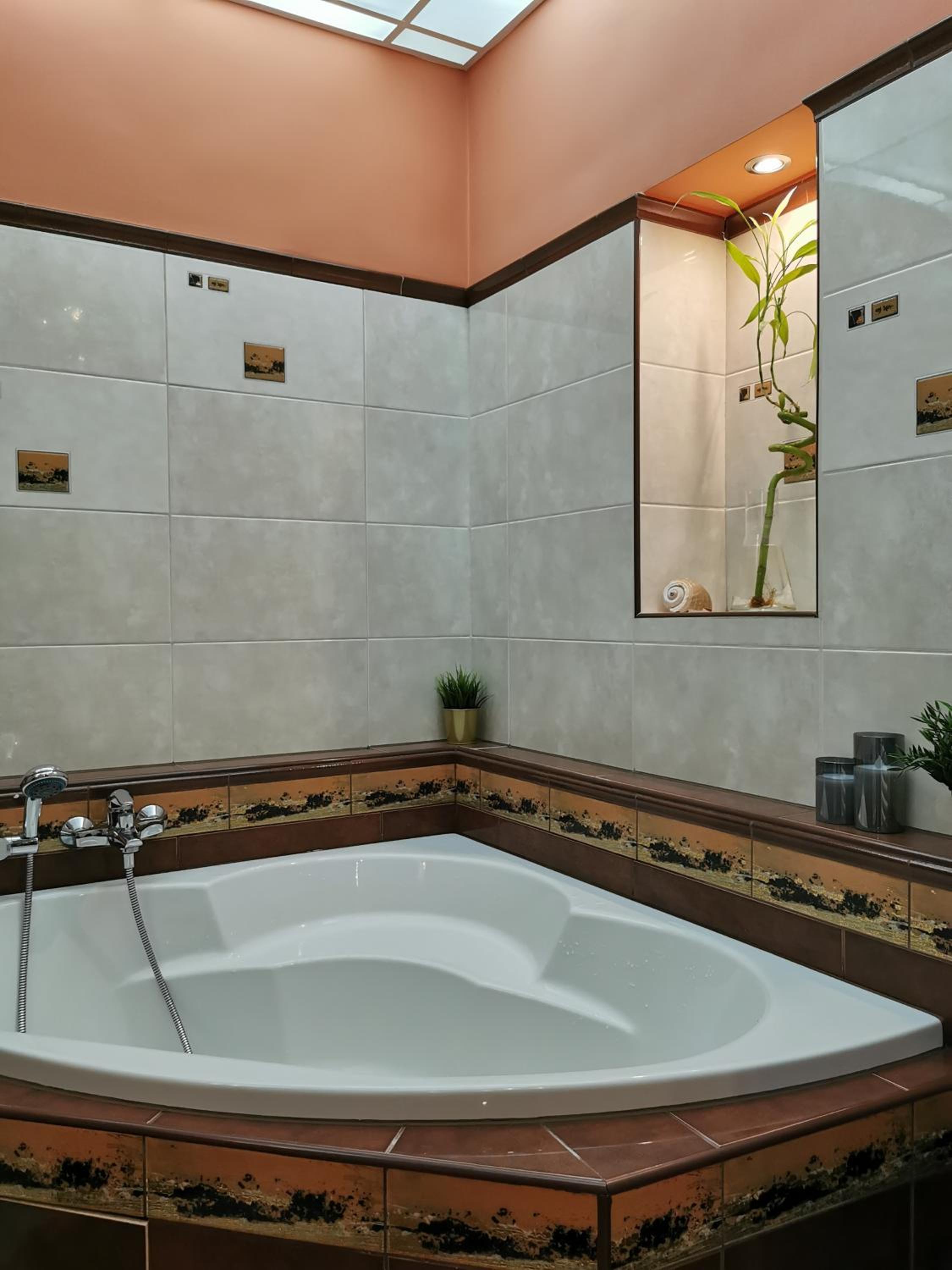Two-Bedroom Apartment - Photo 20