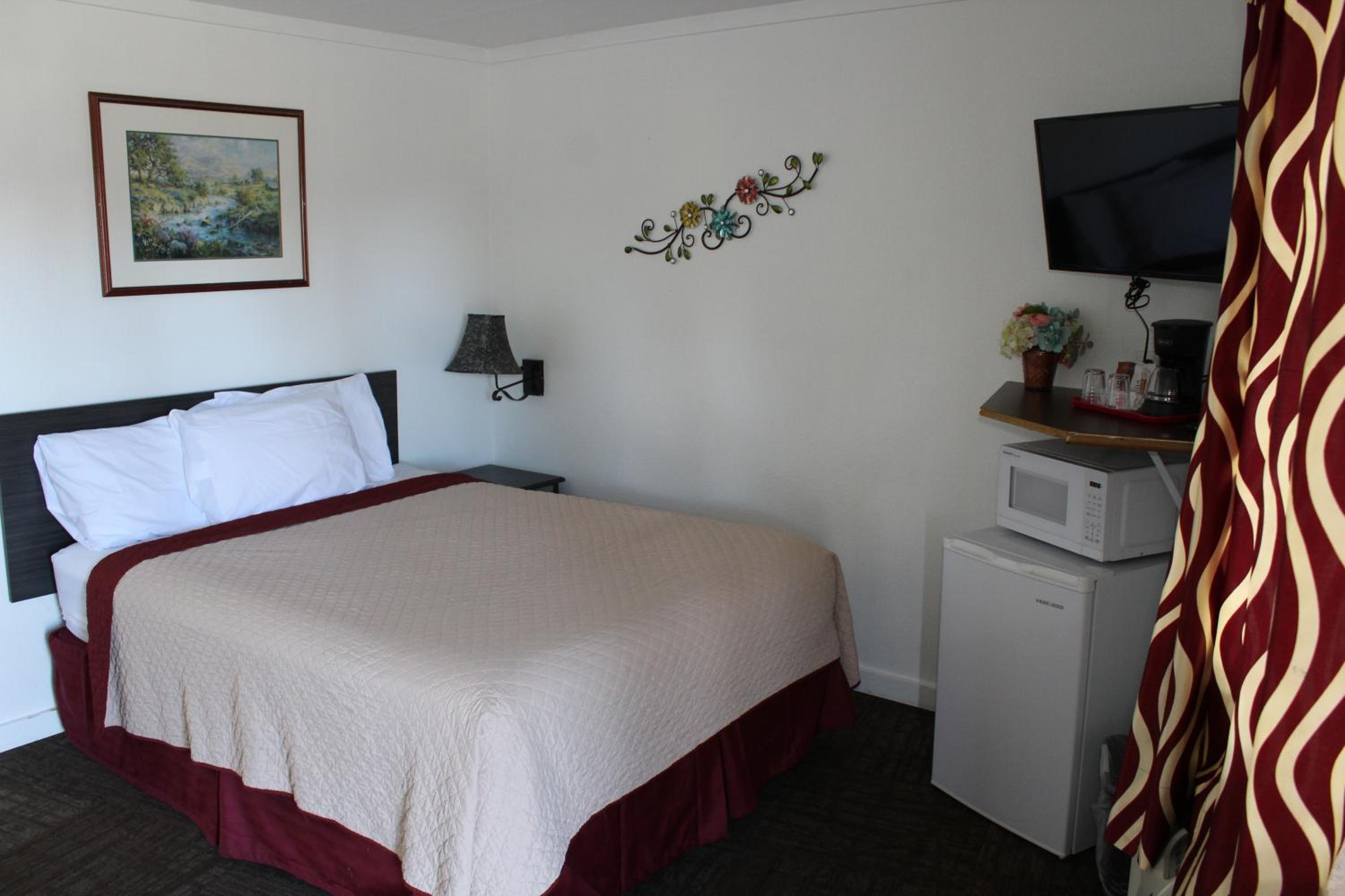 Queen Room - Photo 2