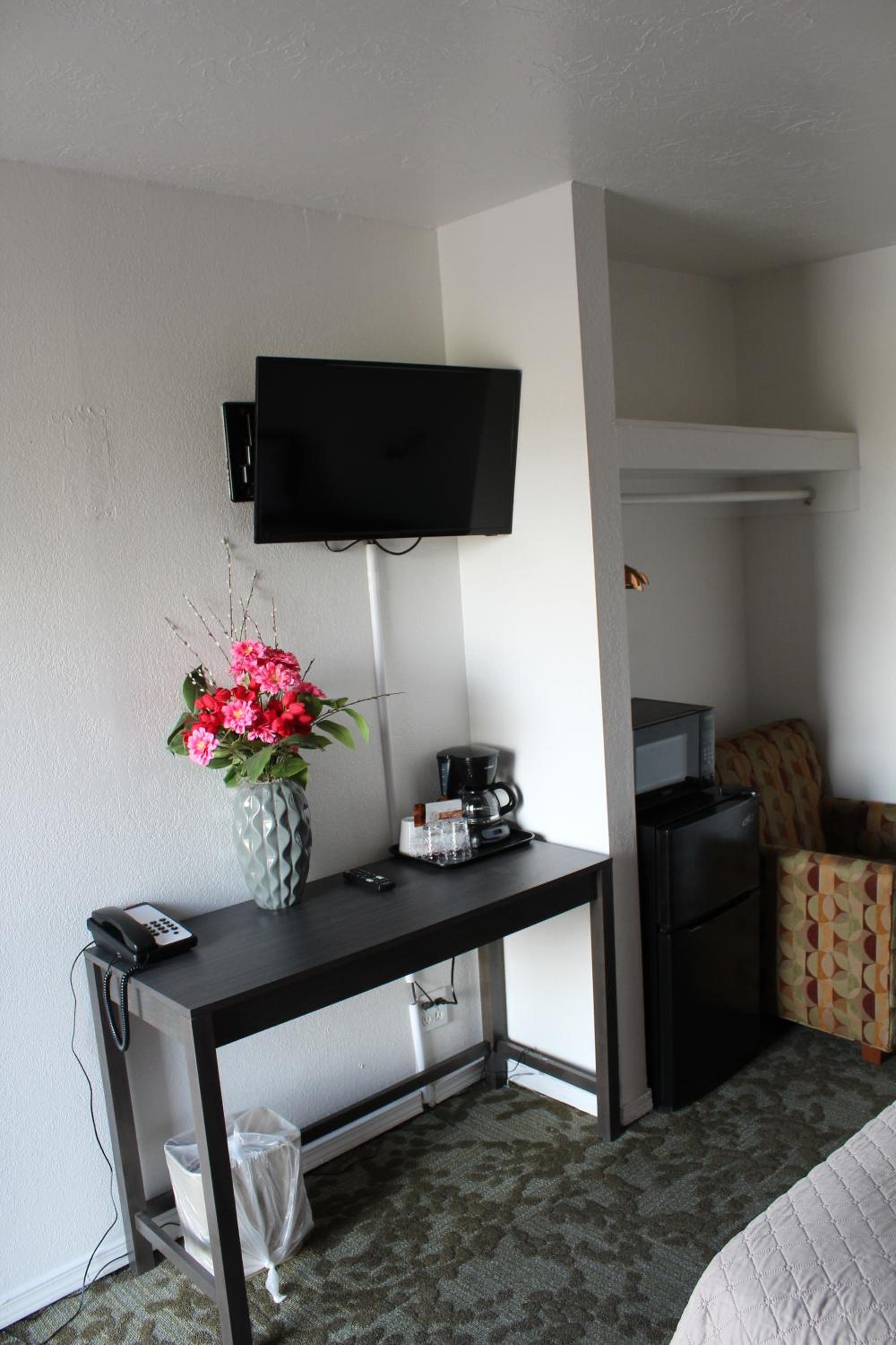Queen Room - Photo 4