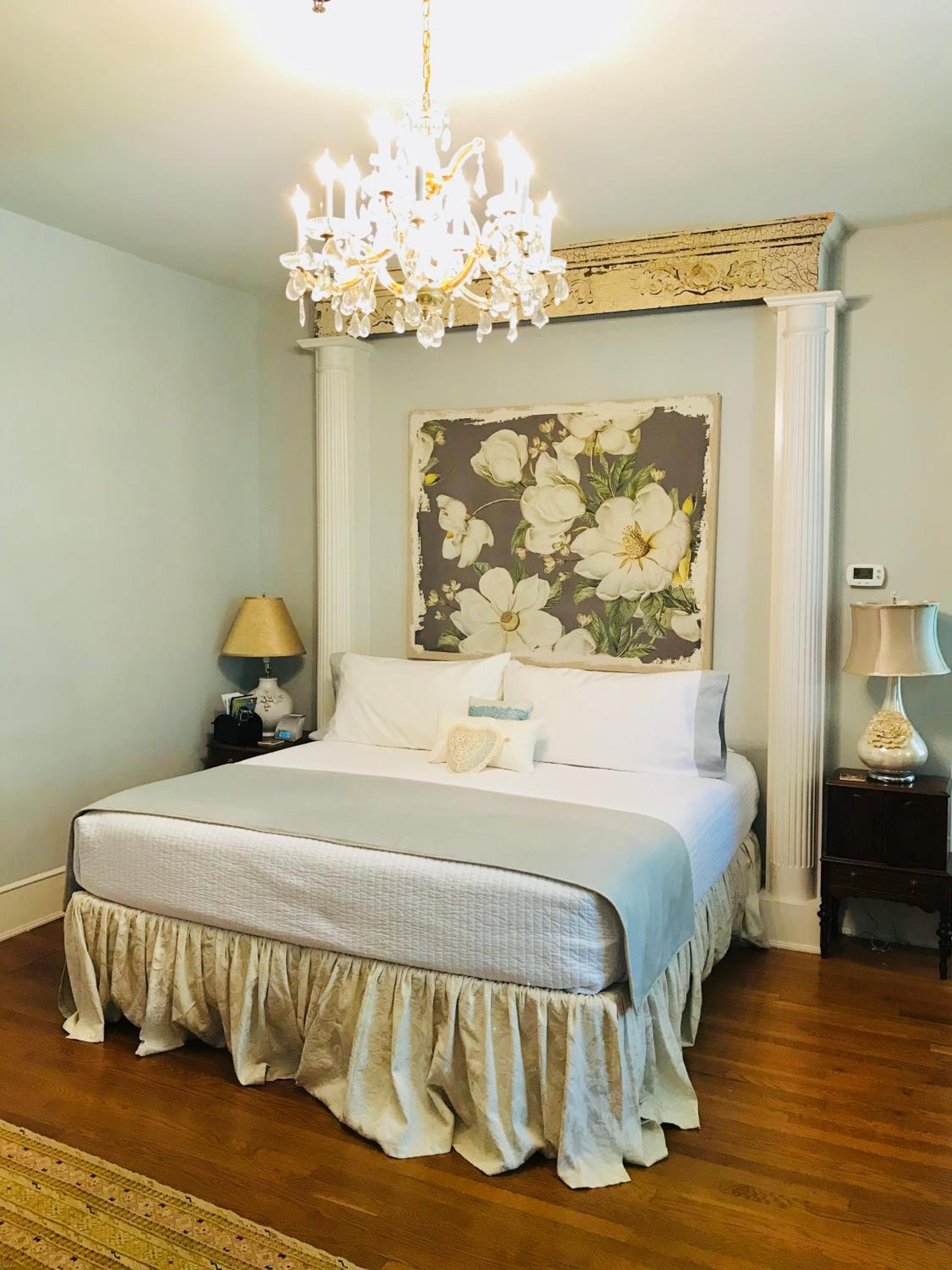 Deluxe King Room photo 1